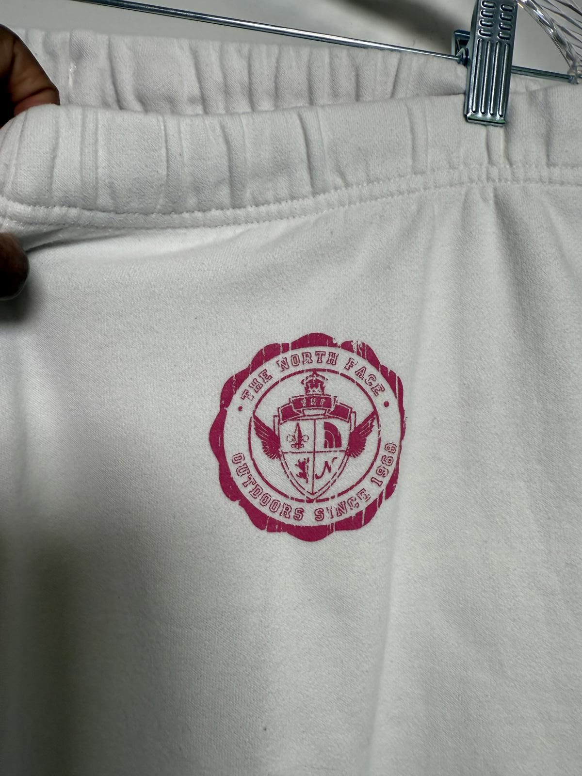 The North Face The North Face White Sweatpants with Pink Accents Size 36" / US 14 / IT 50 - 4 Thumbnail