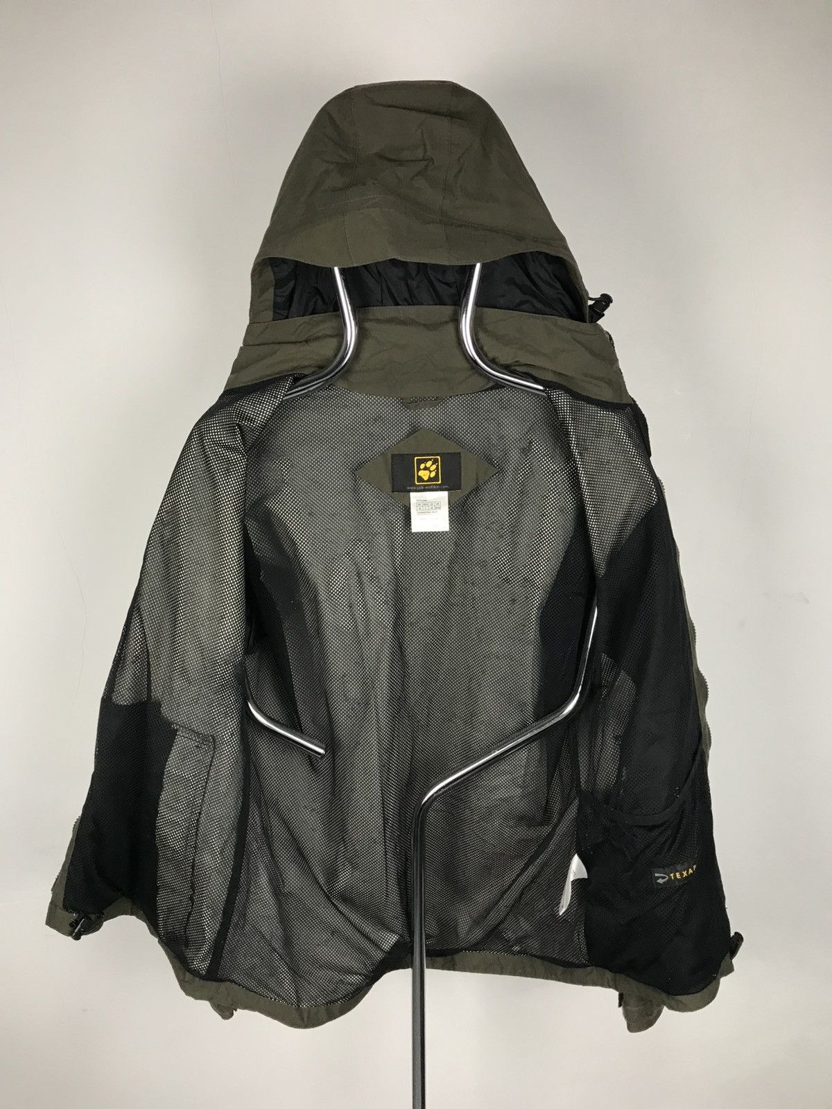 Fjallraven Men’s M/50,Jack Wolfskin Waterproof,Windbreaker Hood Jacket Size US M / EU 48-50 / 2 - 2 Thumbnail