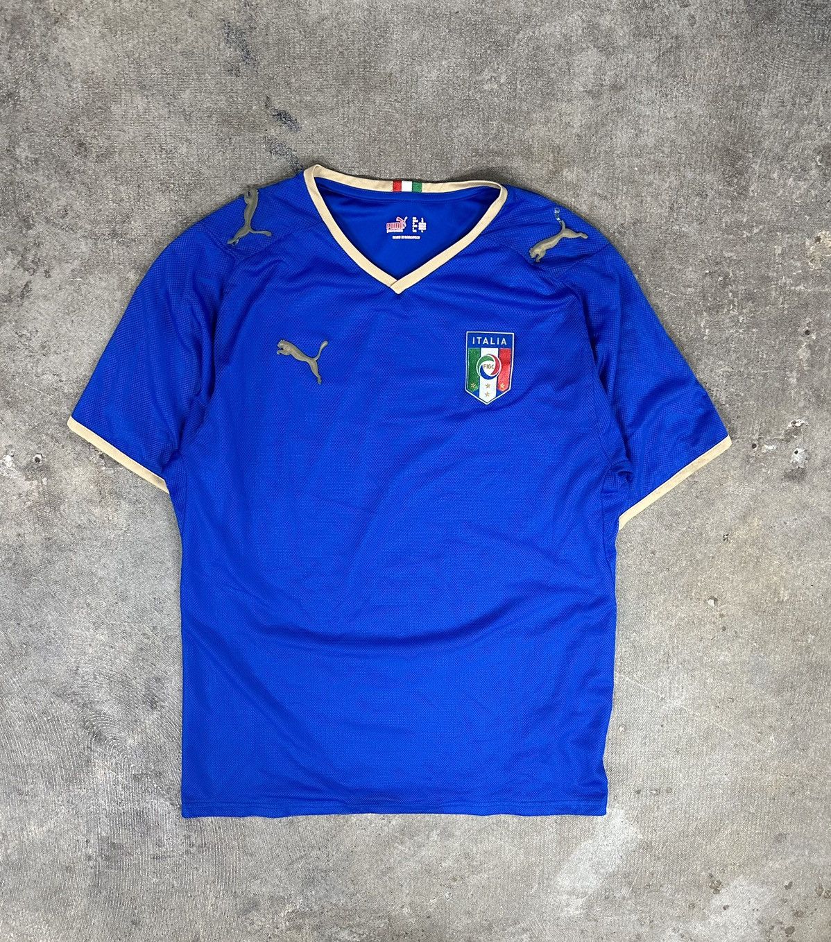 Puma × Vintage Puma 2018 Italy Home Soccer Jersey Kit Maglia World Cup Size US L / EU 52-54 / 3 - 1 Thumbnail