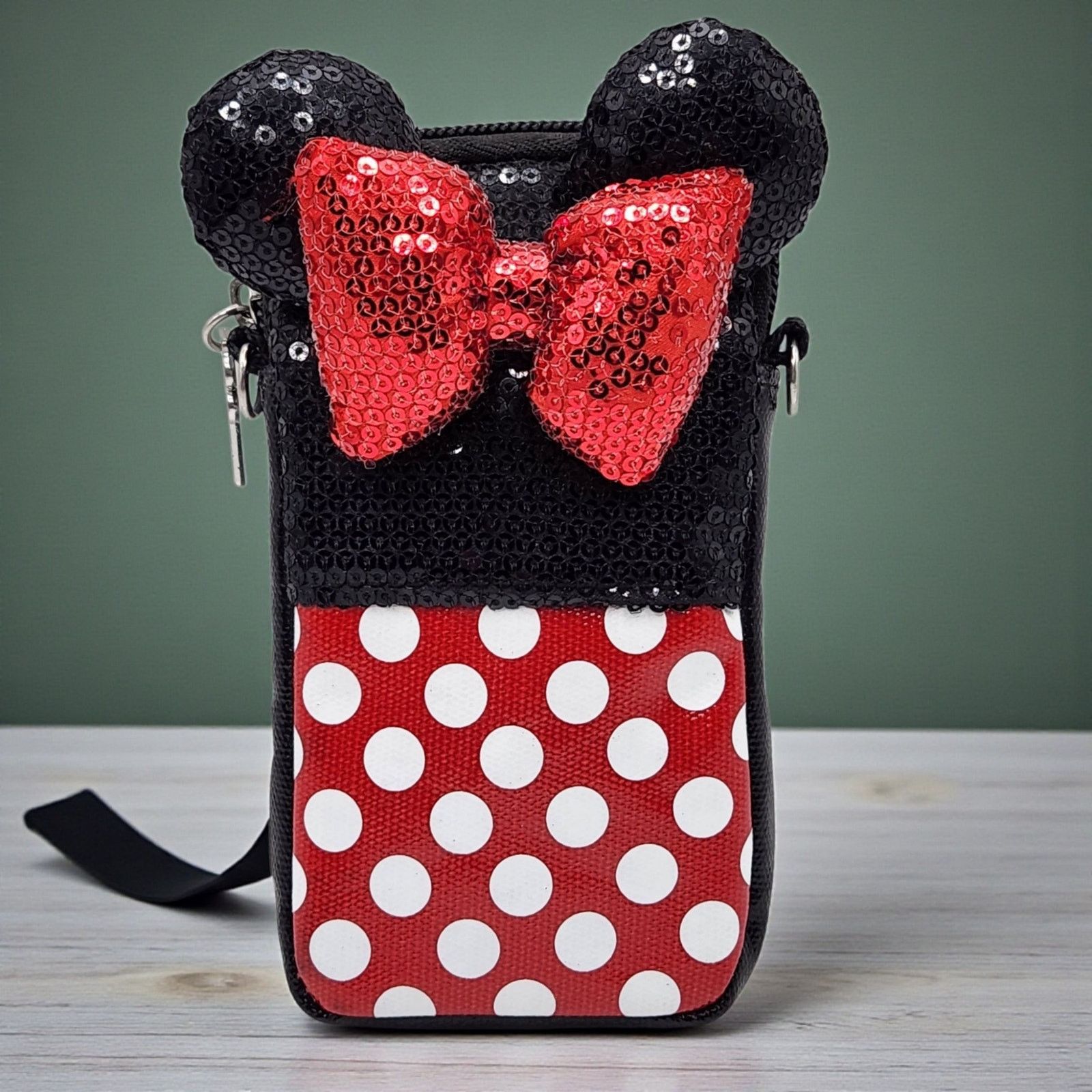 Other Disney Parks D-Tech Minnie Mouse Sequin Crossbody Phone Bag Size ONE SIZE - 6 Thumbnail