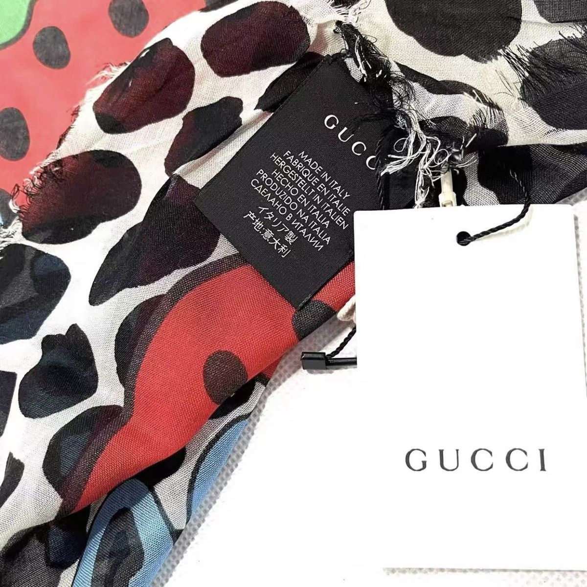 Gucci Strawberry animal print shawl Size ONE SIZE - 3 Thumbnail
