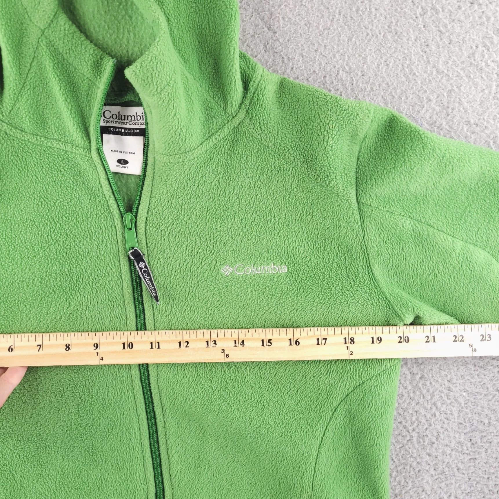 Vintage VINTAGE Columbia Hoodie Womens Large Green Zip Fleece Polyester Size L / US 10 / IT 46 - 5 Thumbnail
