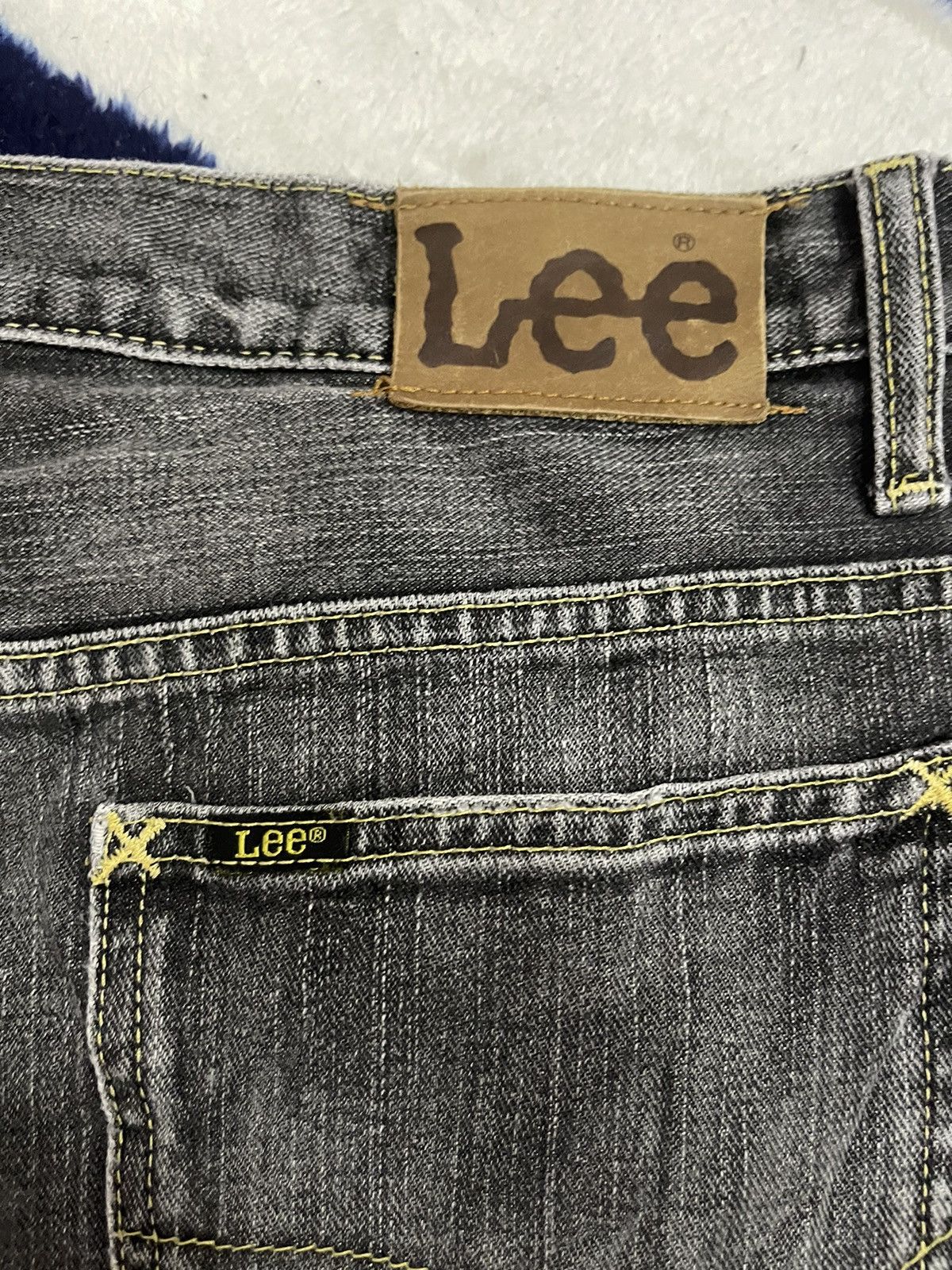 Lee Rider Distressed Jeans (13)