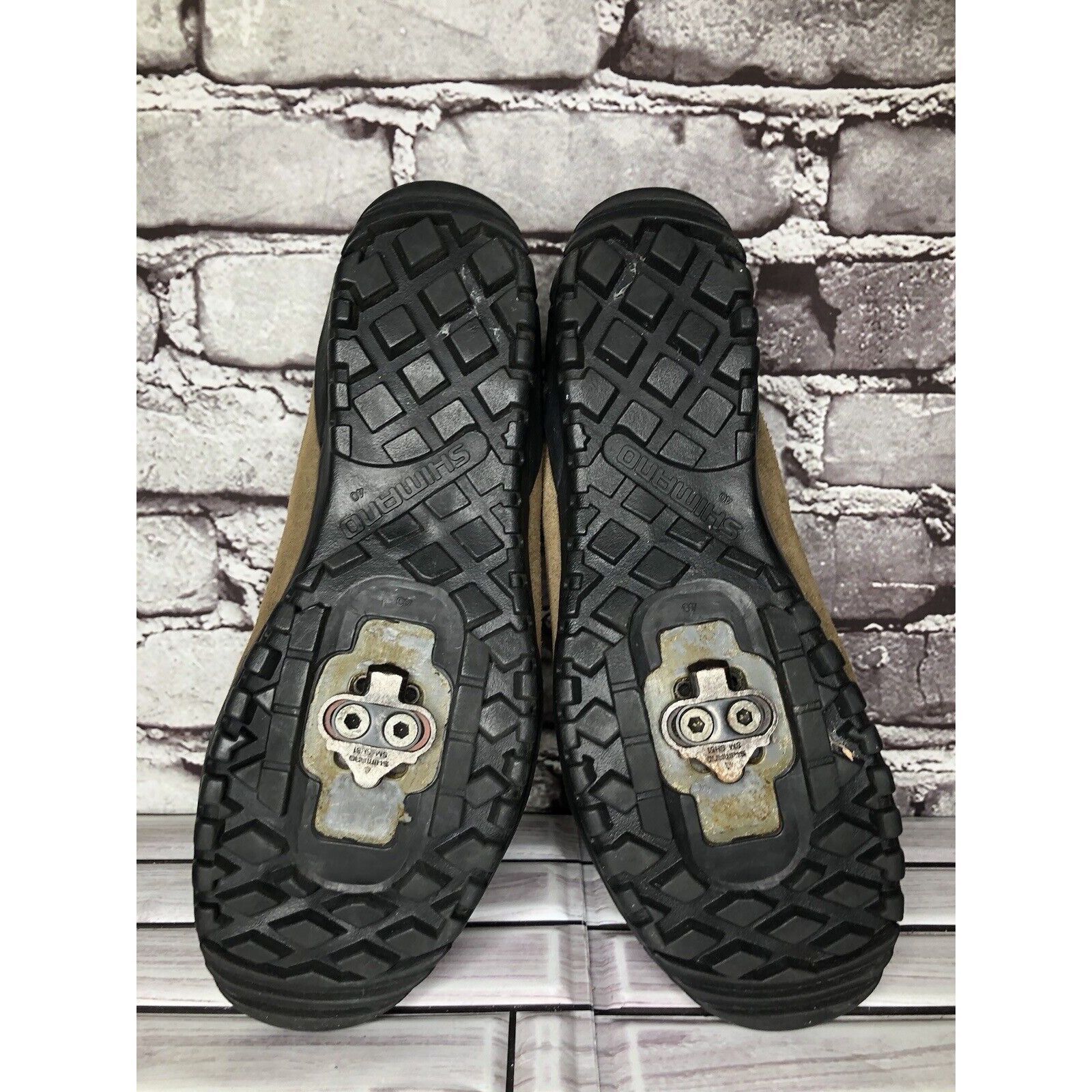 Other Shimano SPD Brown Black Leather Mountain Bike Cycling Shoes Size US 7 / EU 40 - 13 Thumbnail