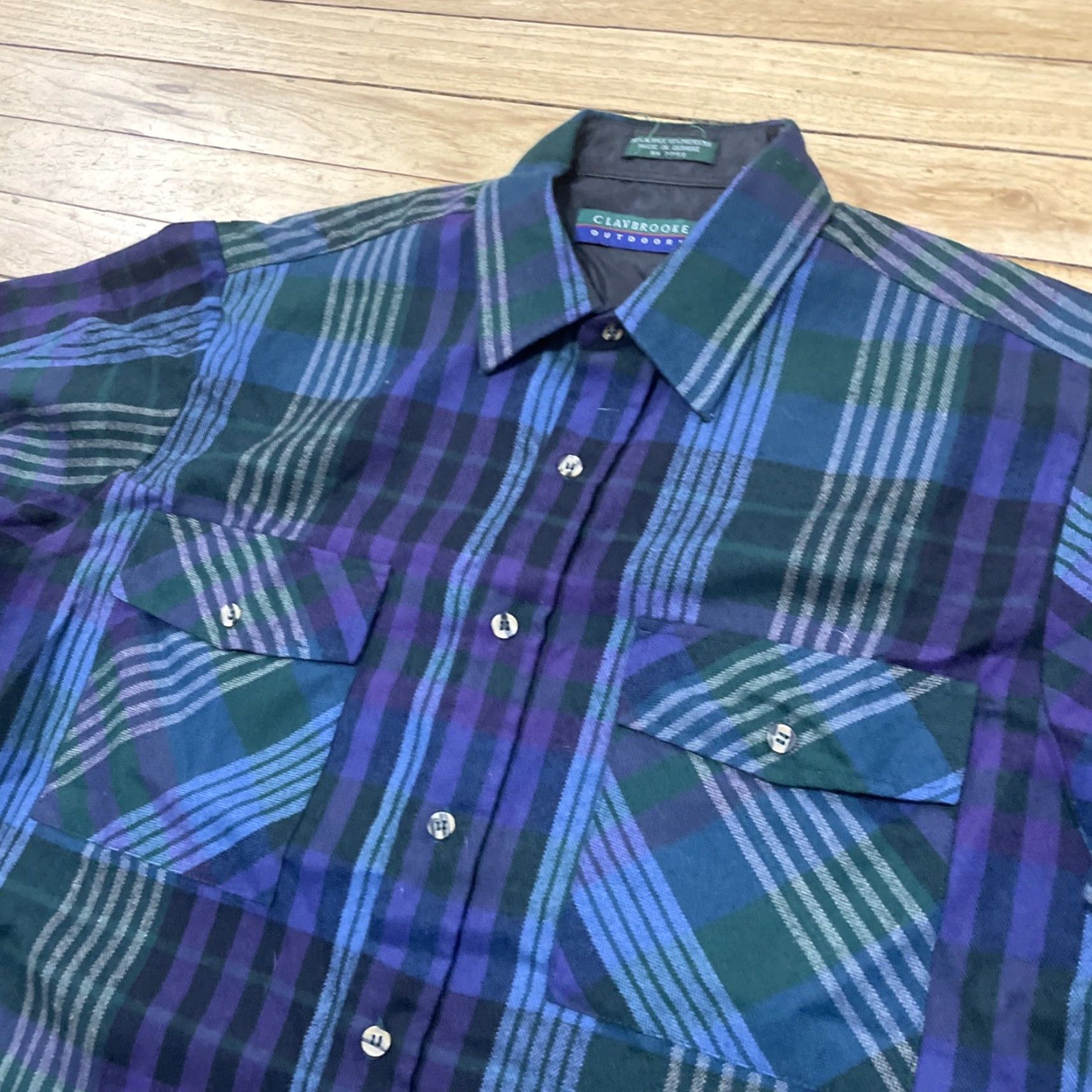 Vintage VINTAGE Claybrooke Outdoors Flannel Shirt Men 16-16.5 Purple Green Plaid 80s 90s Cotton Acrylic Button-Up Casual Workwear Fall Winter Spring Size US L / EU 52-54 / 3 - 4 Thumbnail