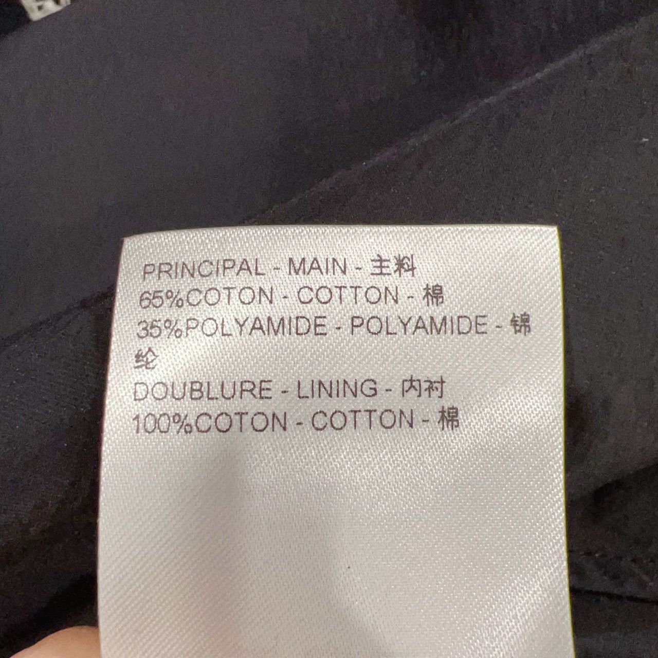 Louis Vuitton louis vuitton black pullover with balloon design Size US S / EU 44-46 / 1 - 4 Thumbnail