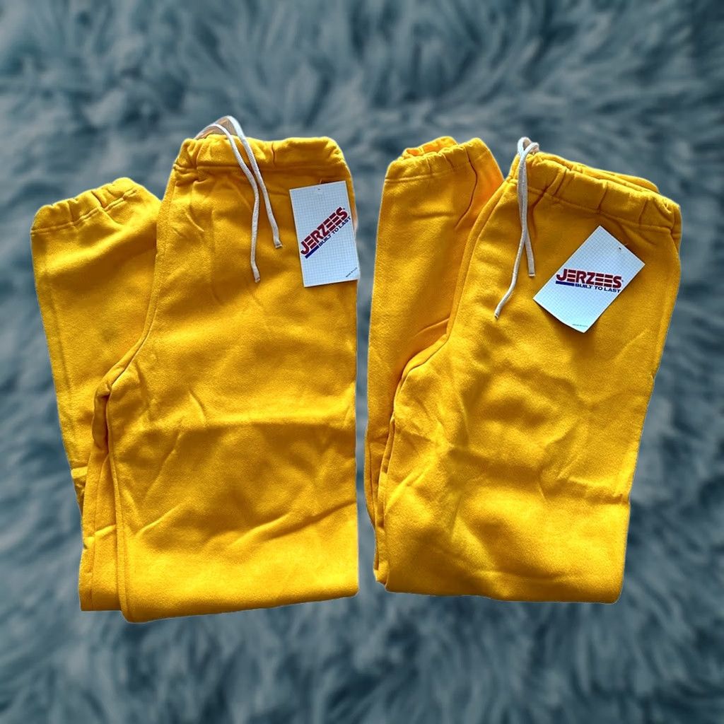 Jerzees VINTAGE Jerzees Sweatpants Mens S Yellow 80s NWT Lot Of 2 Pants Shorts? Size US 30 / EU 46 - 1 Thumbnail