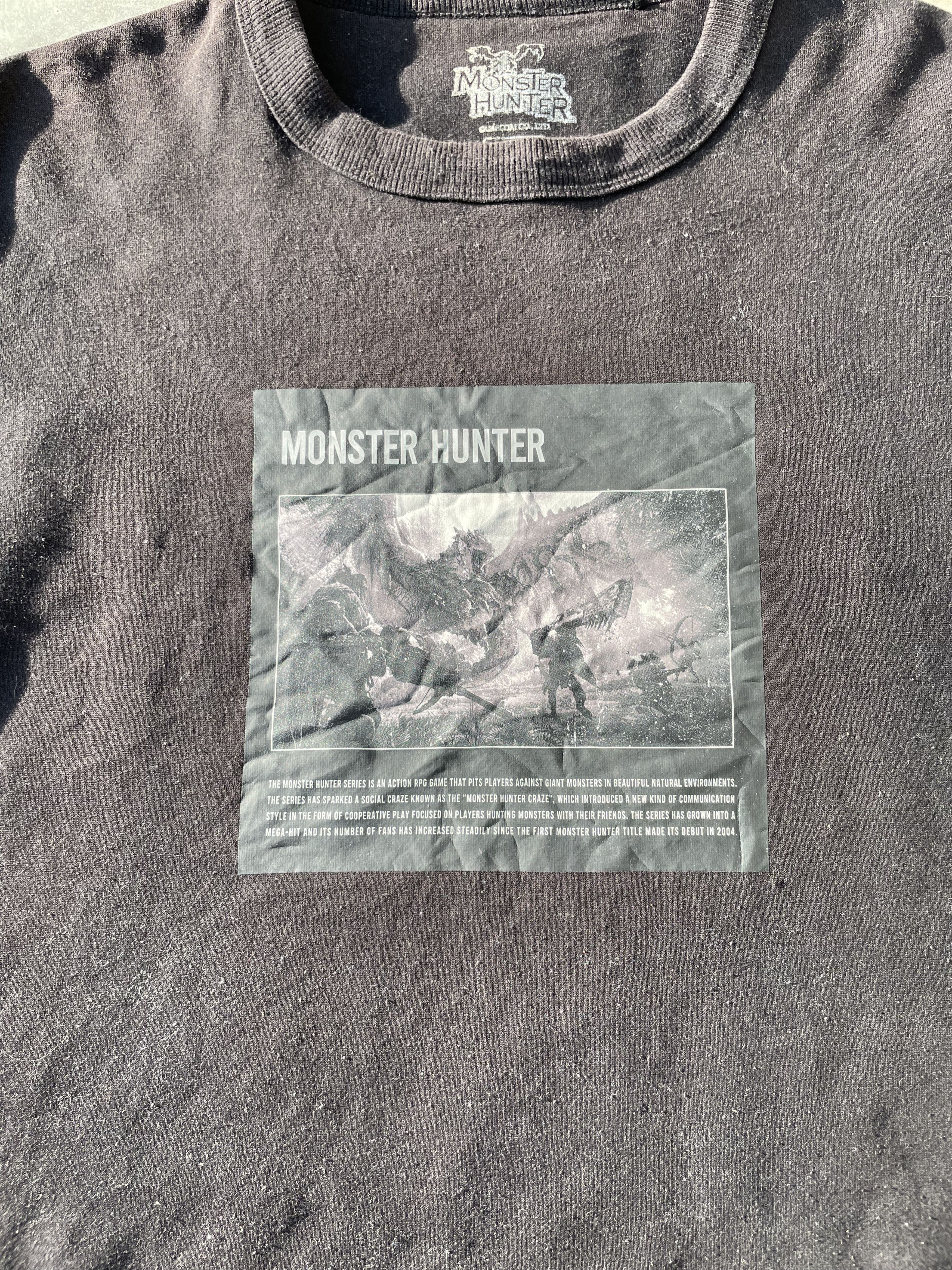 Vintage Vintage 00s Capcom Gaming Monster Hunter Print Sweatshirt Size US L / EU 52-54 / 3 - 3 Thumbnail
