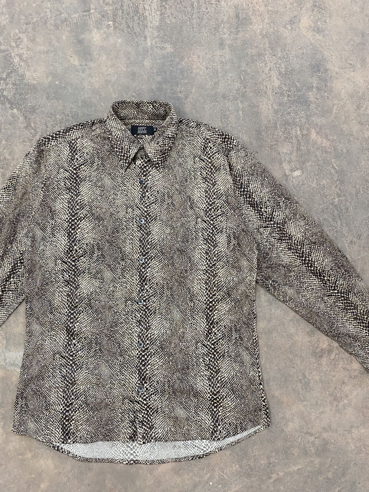 Japanese Brand ABBY VILL PRESS SNAKE SKIN LS SHIRT DESIGNER JAPAN Size US S / EU 44-46 / 1 - 5 Thumbnail