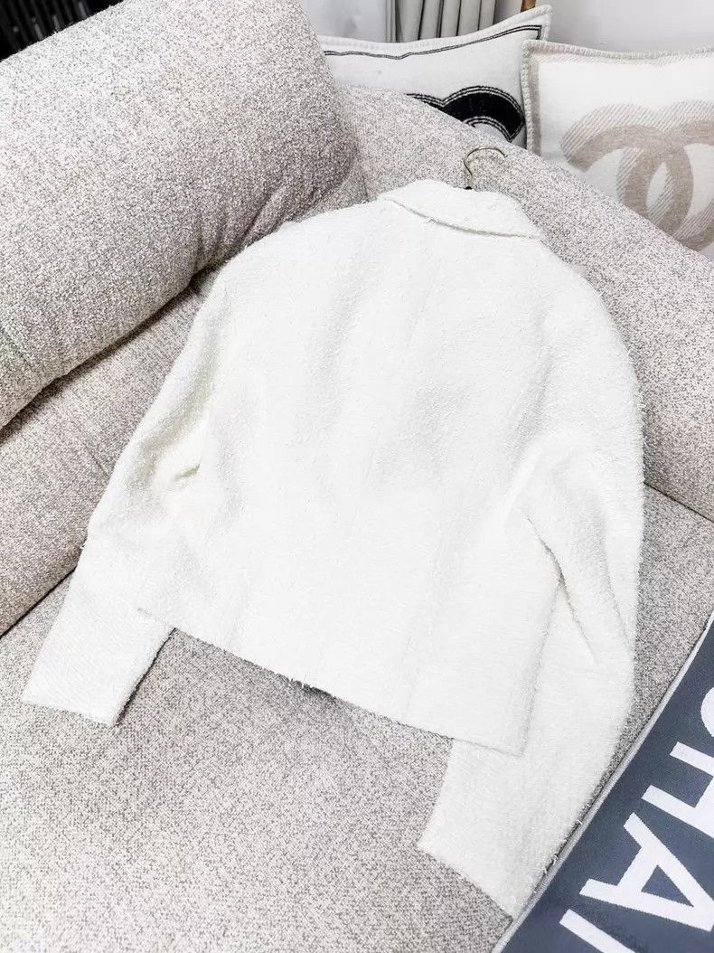 Chanel Chanel Tweed double-breasted silhouette long-sleeved jacke Size XS / US 0-2 / IT 36-38 - 3 Thumbnail