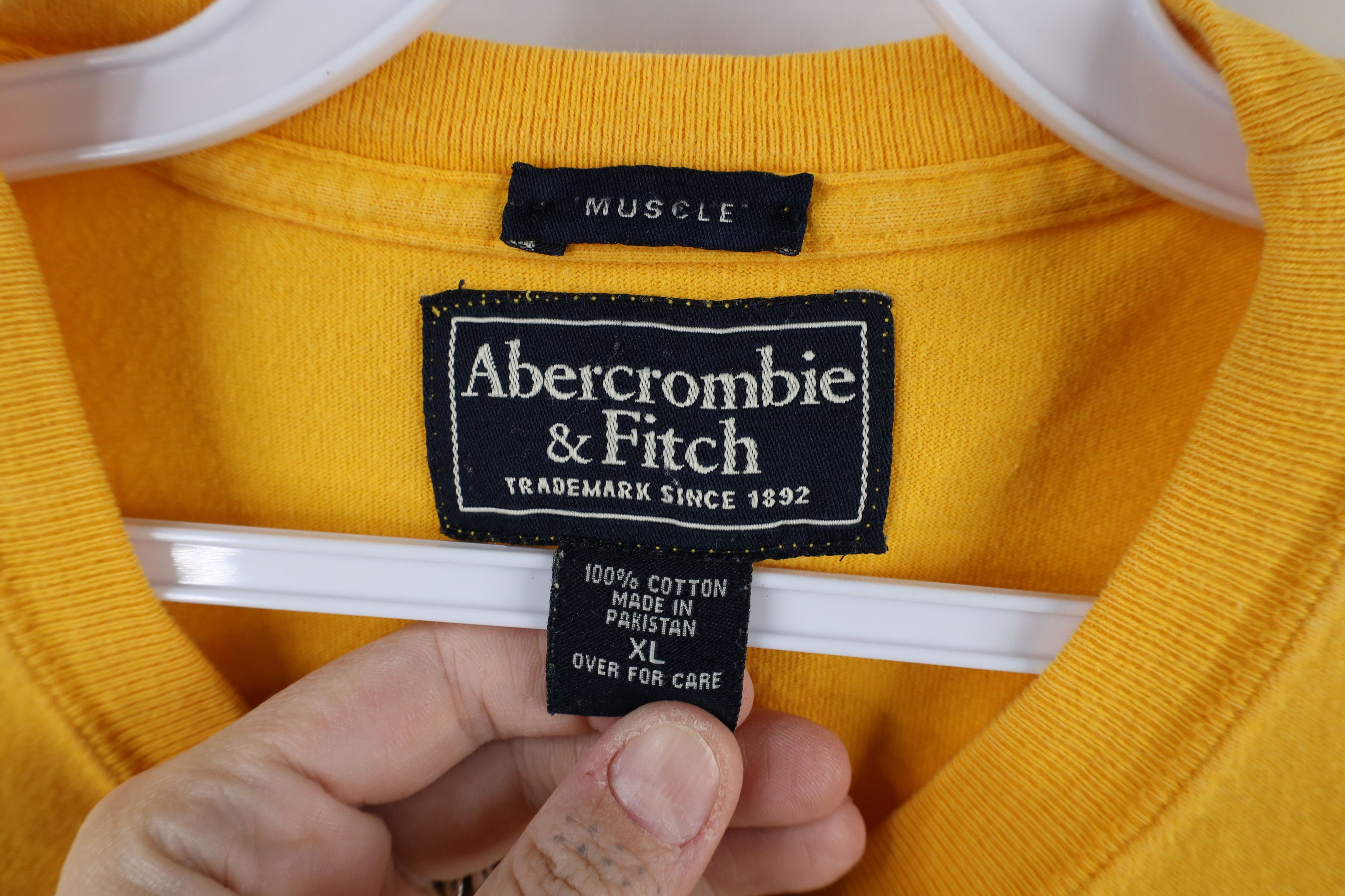 Abercrombie & Fitch × Vintage Vintage Abercrombie & Fitch Spell Athletics T-Shirt Yellow Size US XL / EU 56 / 4 - 6 Thumbnail