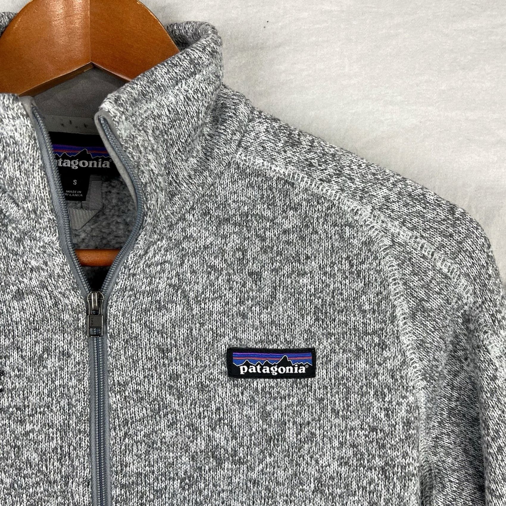Patagonia Patagonia Sweater Women Small Full Zip Fleece Jacket Gray Embroidered Logo Outdoor Logo Size S / US 4 / IT 40 - 4 Thumbnail