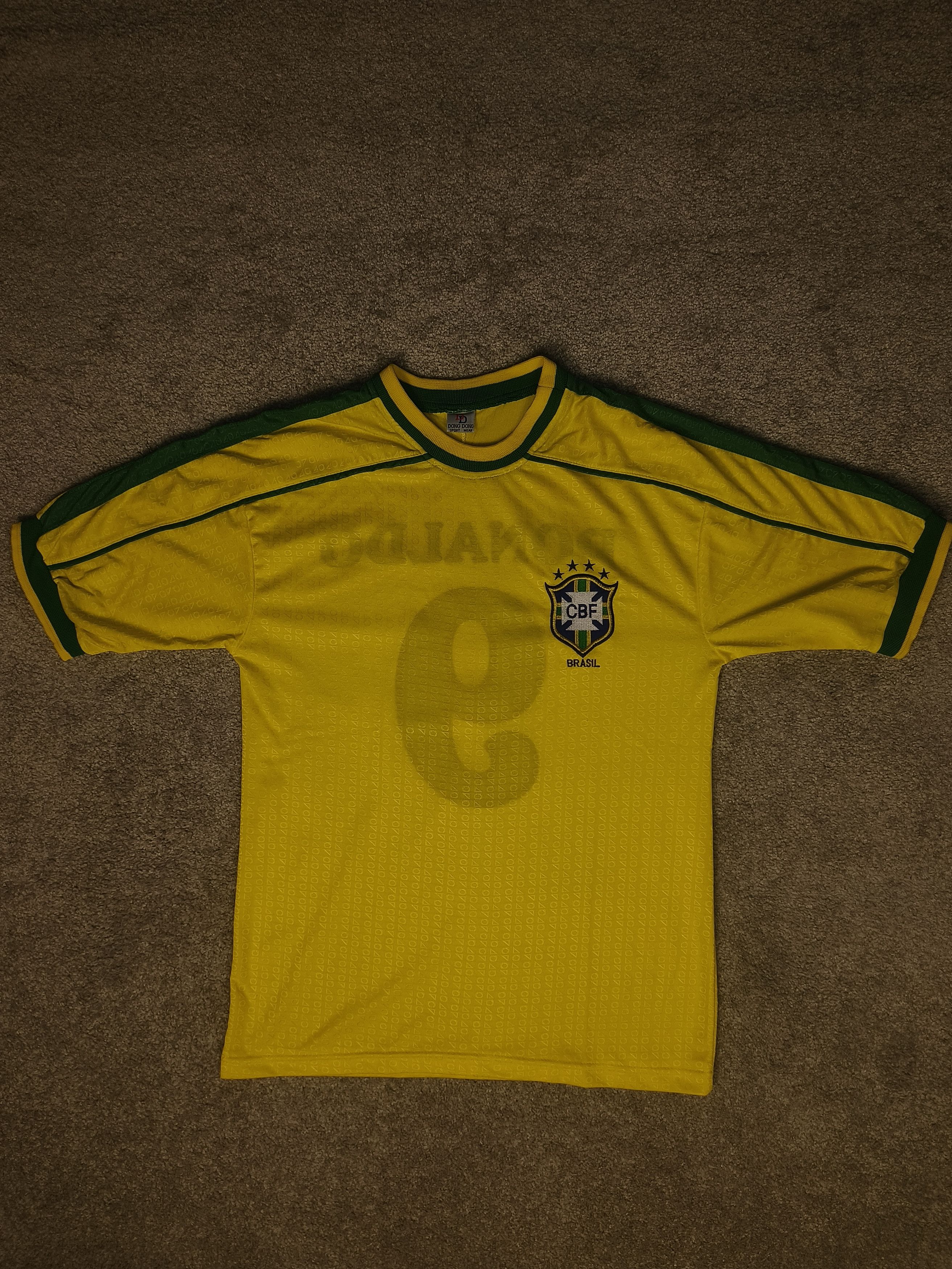 Vintage Vintage Brazil National Team Ronaldo #9 Bootleg Jersey Size US L / EU 52-54 / 3 - 2 Thumbnail