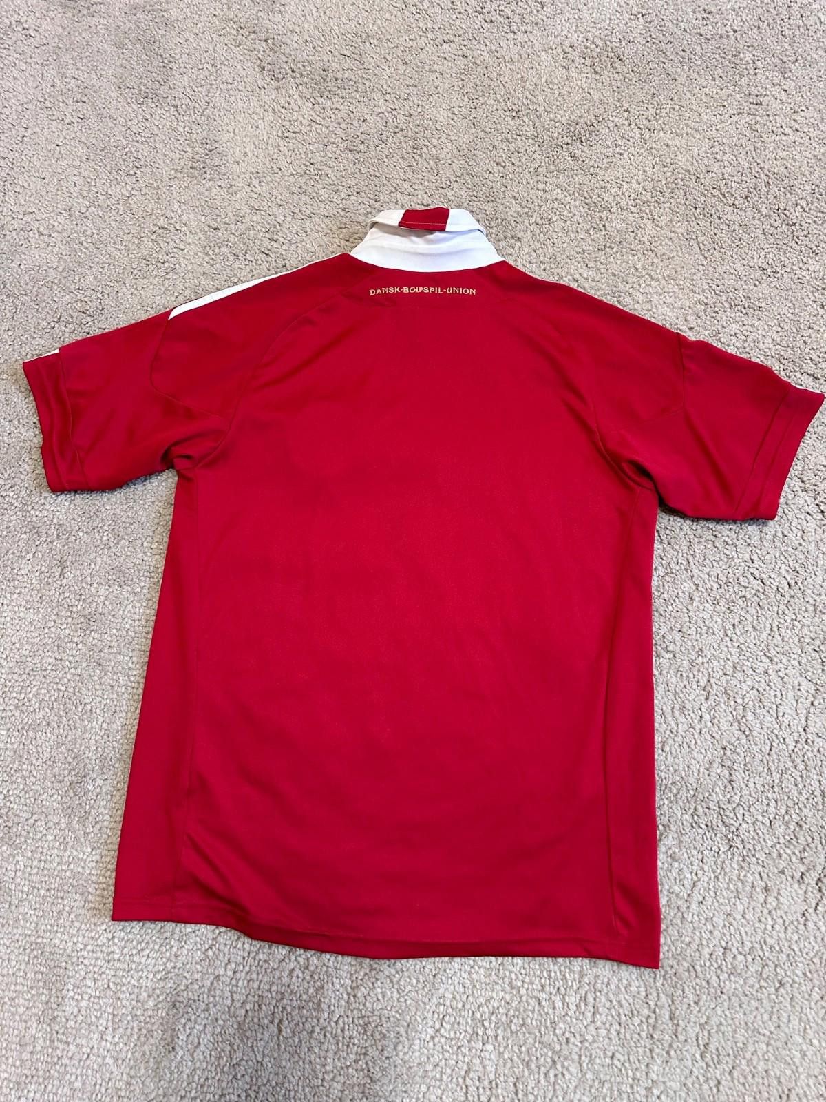Adidas Denmark Home football shirt 2010 Soccer Adidas Jersey sz S Size US XS / EU 42 / 0 - 8 Thumbnail