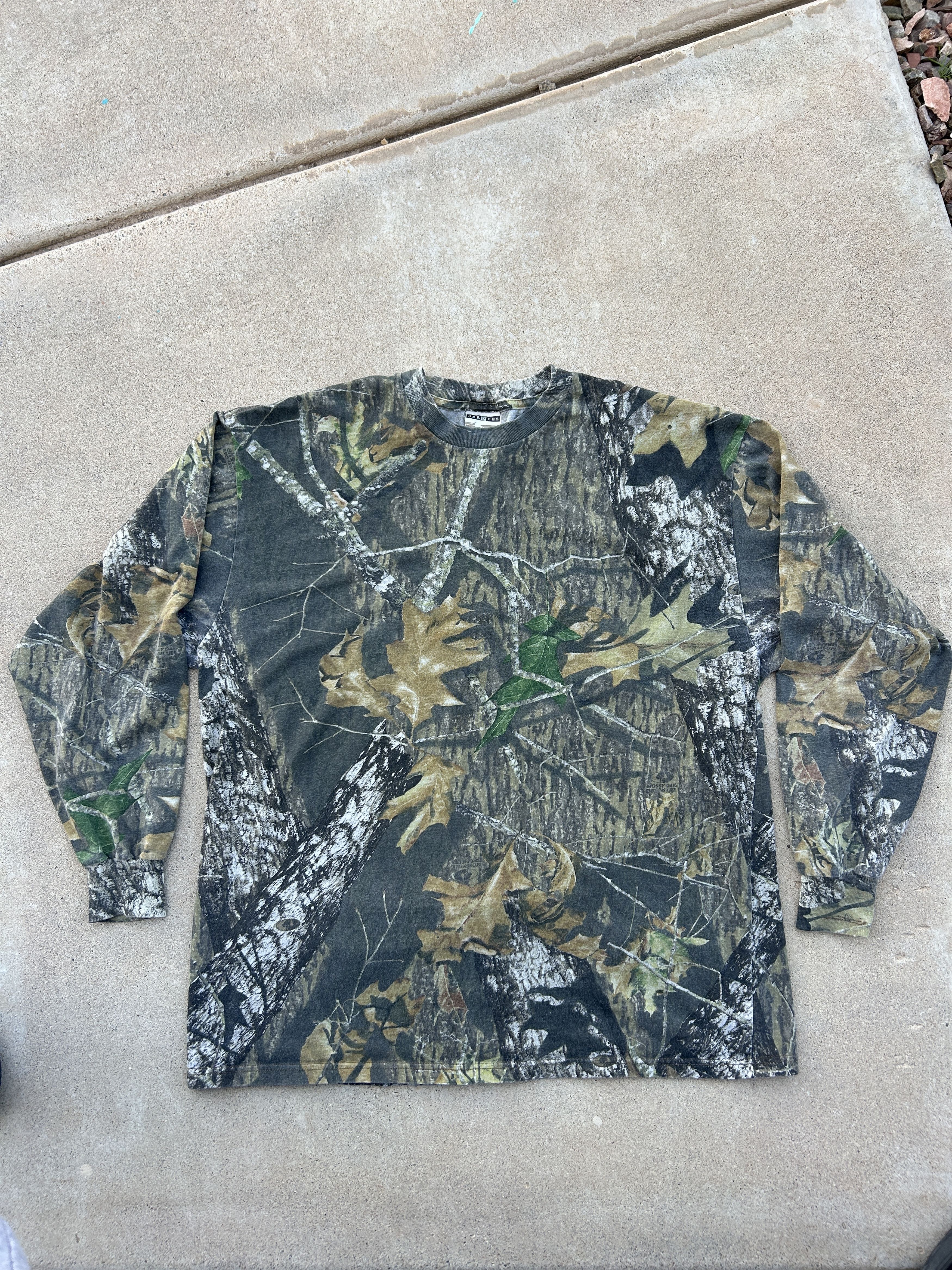 Jerzees Vintage 90s y2k Camoflage Long Sleeve Essential Hunting Tee Size US XL / EU 56 / 4 - 1 Thumbnail