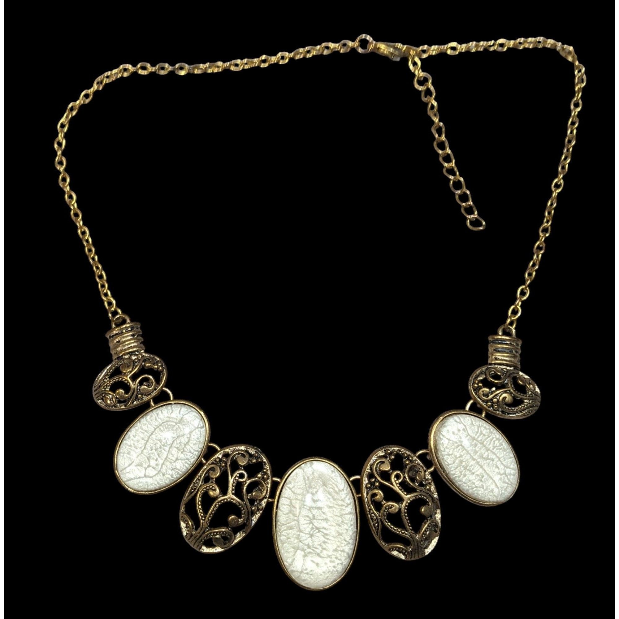 Other Elegant Art Nouveau Style White Crackle And Gold Tone Bib Ne Size ONE SIZE - 1 Thumbnail