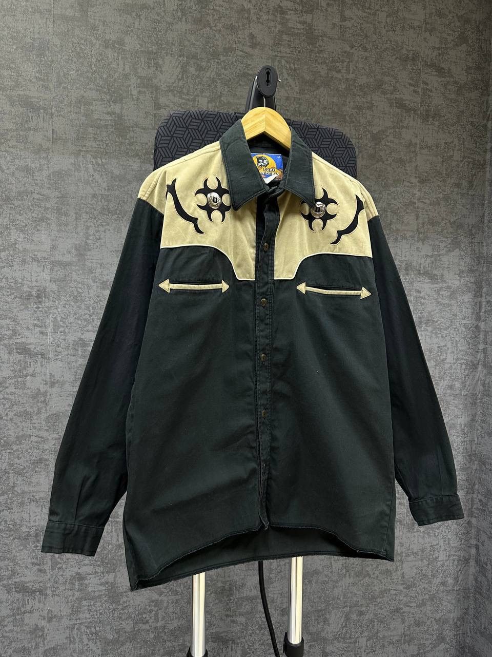 Cowboy Equipment × Vintage Vintage Cowboy Long Lobo Riders Black Shirt Size US L / EU 52-54 / 3 - 11 Thumbnail