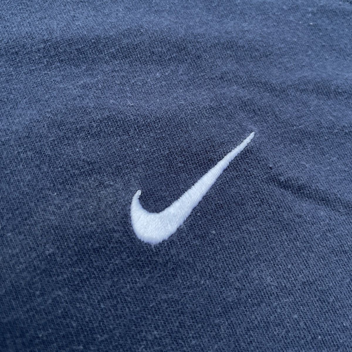 Nike Vintage 90s NIKE Embroidered Swoosh Shirt Size US XL / EU 56 / 4 - 3 Thumbnail