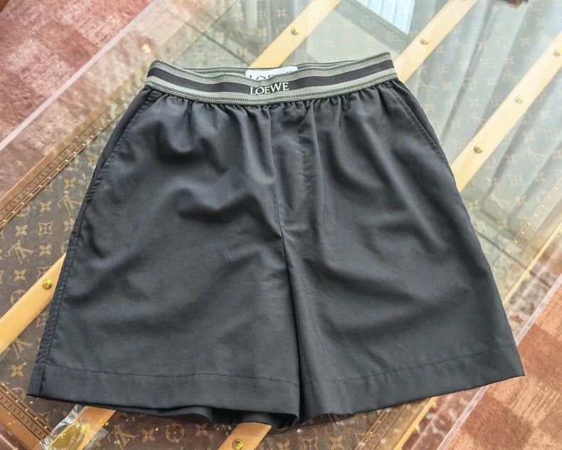 Loewe Loewe Women's Black Casual Shorts - dmc Size 24" / US 00 / IT 34 - 1 Thumbnail