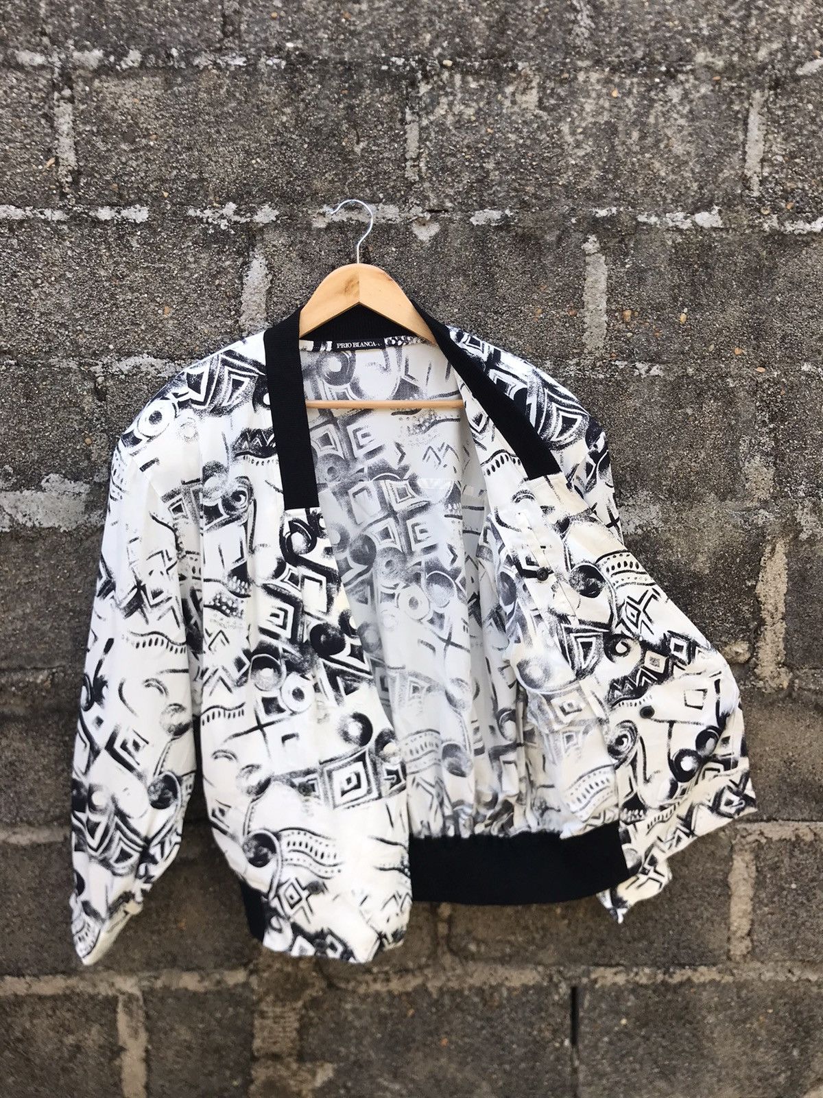 Japanese Brand (NWT) Rare Design Silk Material Prio Blanca Size US L / EU 52-54 / 3 - 9 Thumbnail