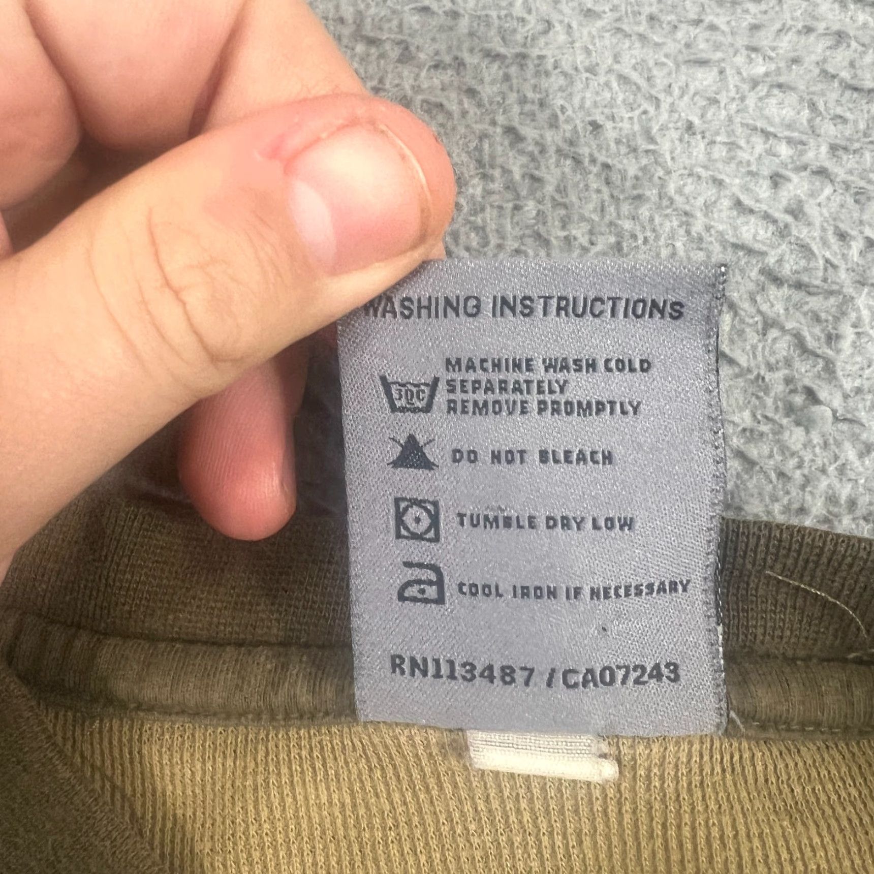 Avirex VINTAGE Avirex Camouflage Long Sleeve Thermal Shirt Men Large Waffle Knit Military Fall Winter Size US L / EU 52-54 / 3 - 6 Thumbnail