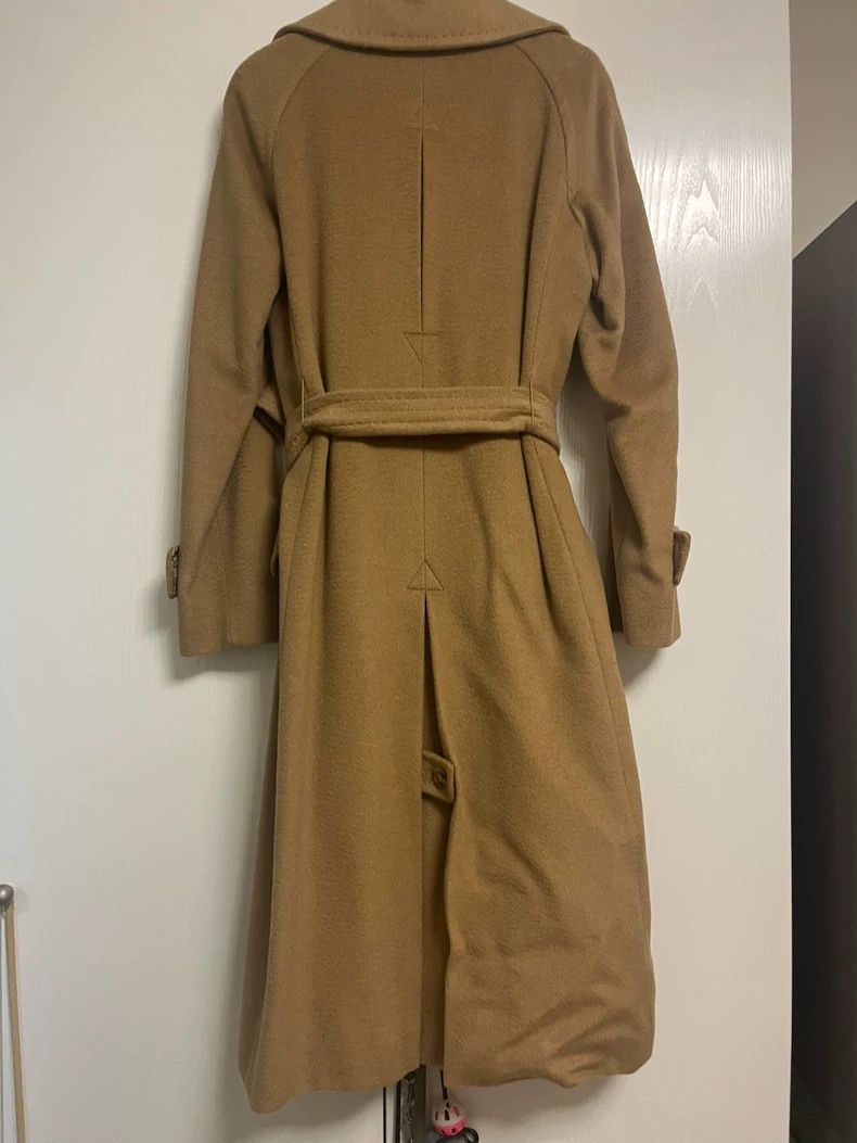 Max Mara Max Mara Poster classic camel double-breasted Size L / US 10 / IT 46 - 3 Thumbnail