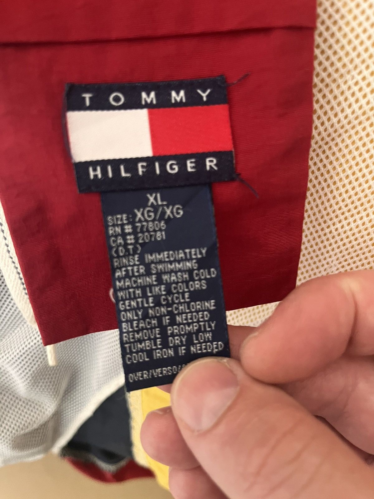 Tommy Hilfiger Tommy Hilfiger board short vintage Size US 38 / EU 54 - 4 Thumbnail