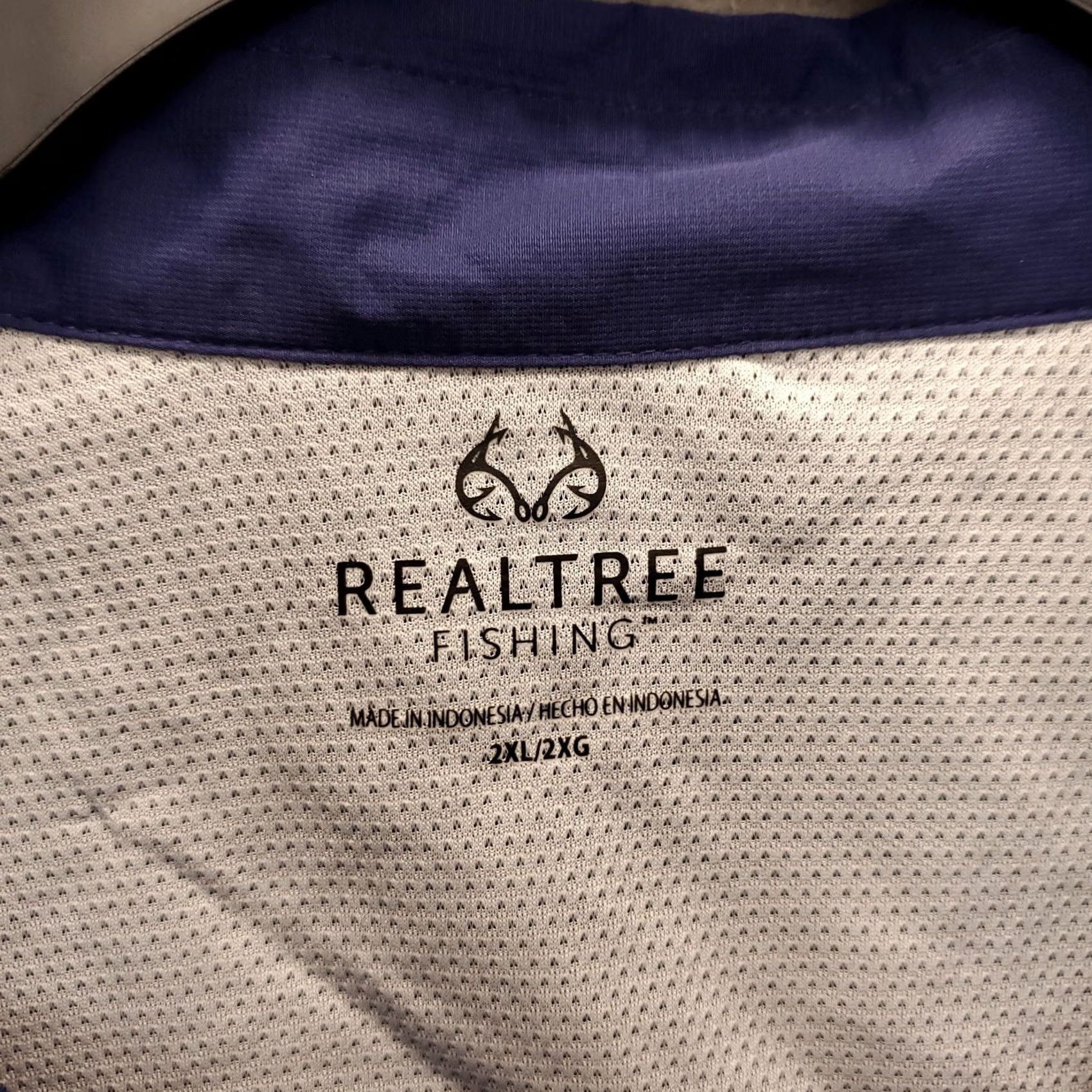 Realtree Realtree Mens Button-Up Shirt 2XL Navy Long Sleeve Collared Vented Pocketed Outdoor Shirt Size US XXL / EU 58 / 5 - 6 Thumbnail