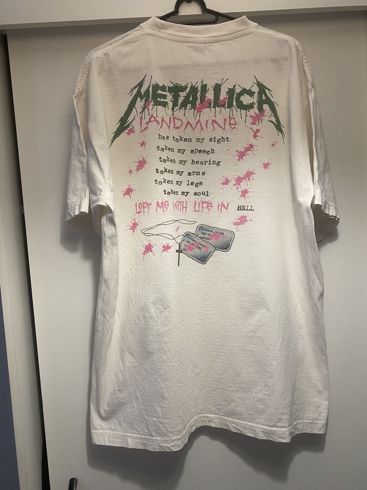 Metallica Metallica vintage og concert landmine tee 90s Size US L / EU 52-54 / 3 - 3 Thumbnail