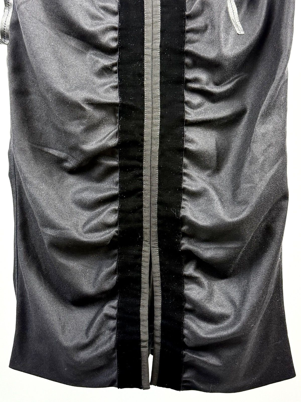 Yves Saint Laurent Yves Saint Laurent - Tom Ford - SS02 - Velvet - Ruched Skirt Size 25" / US 0 / IT 36 - 15 Thumbnail