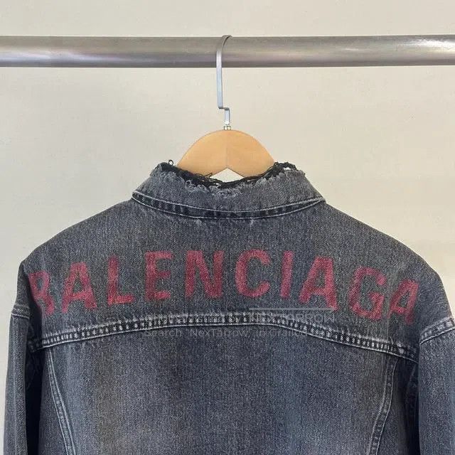 Other Balenciaga Distressed Collar Hole Denim Jacket Size XS / US 0-2 / IT 36-38 - 8 Thumbnail