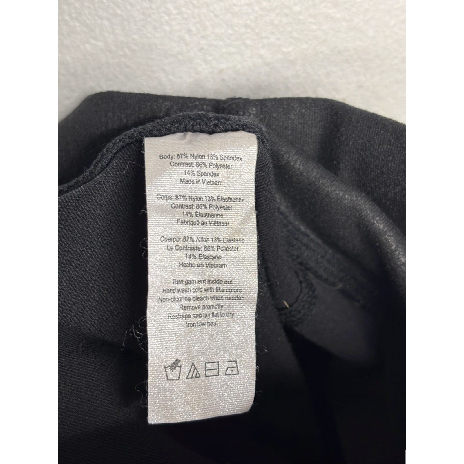 Alo Yoga Alo Yoga Leggings Womens XS Black High Waist Moto Faux Leather Athletic Size 26" / US 2 / IT 38 - 7 Thumbnail