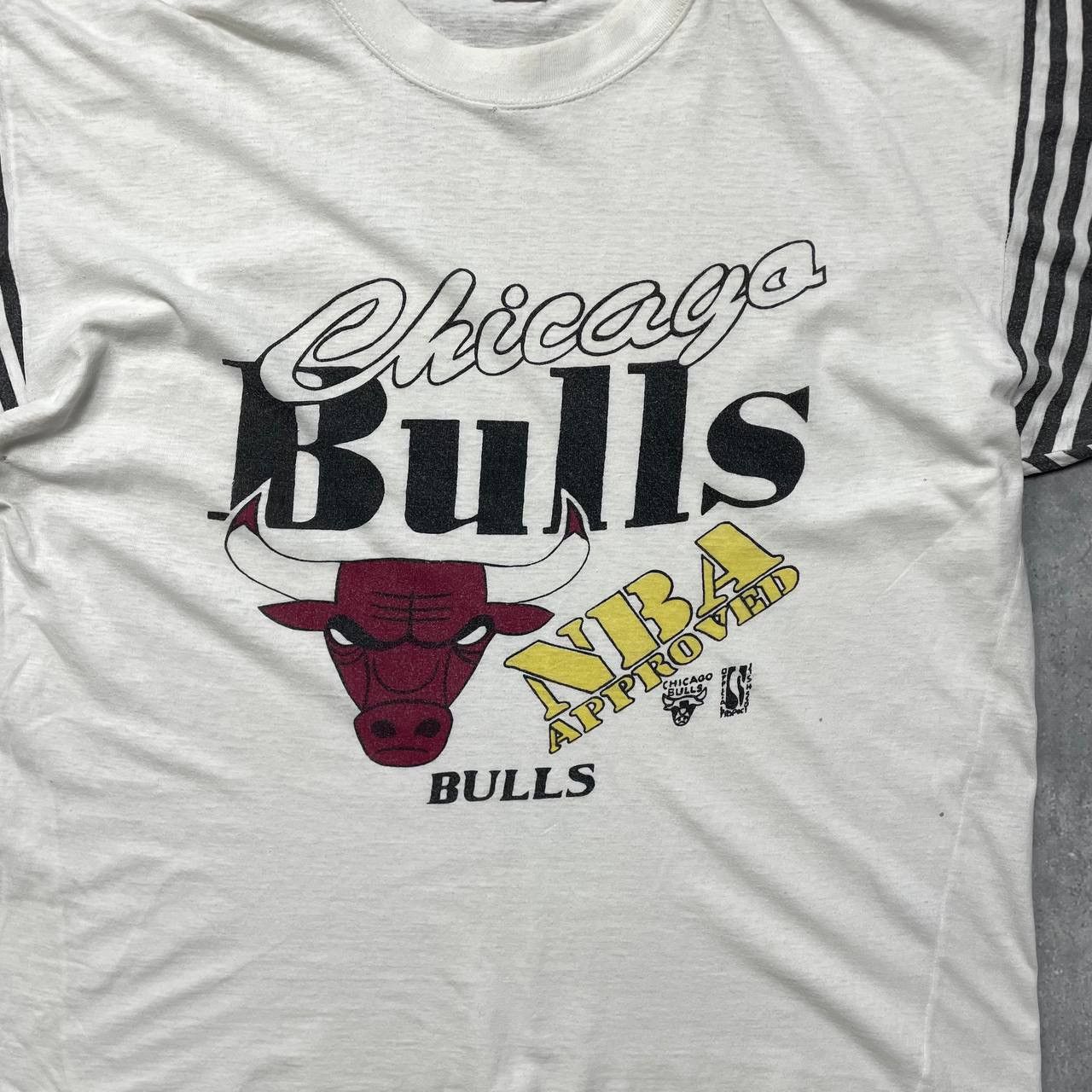NBA × Vintage Vintage 90s Chicago Bulls NBA Approved T Shirt White Size US M / EU 48-50 / 2 - 2 Thumbnail