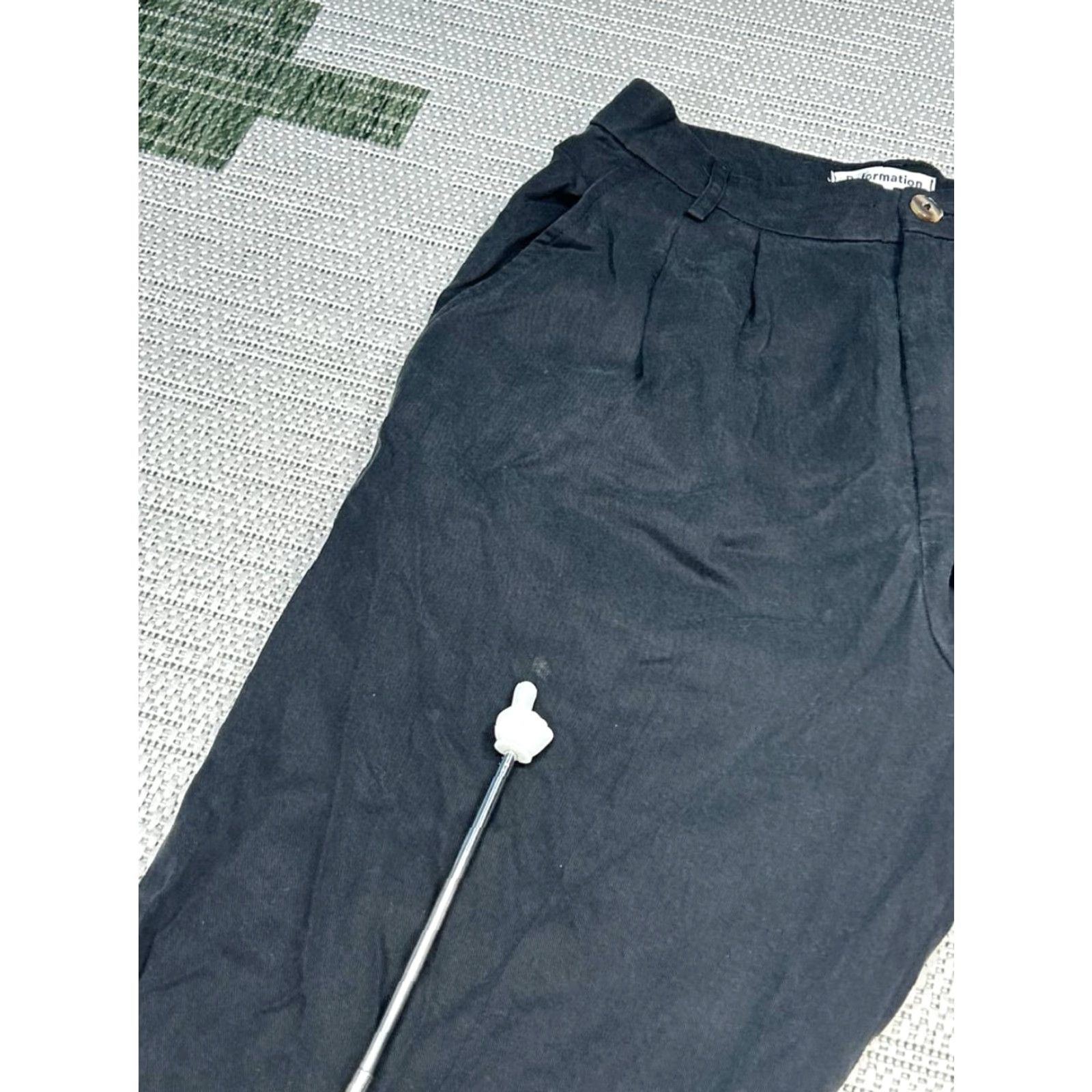 Reformation Reformation Pants Womens 4 Black Stretch Pleated High Rise Casual Wide Leg Chino Pockets Size 27" / US 4 / IT 40 - 3 Thumbnail
