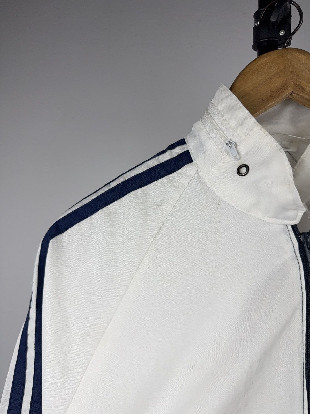 Adidas 80s retro Vintage Adidas Trefoil Track Jacket Red White Blue Size US L / EU 52-54 / 3 - 7 Thumbnail