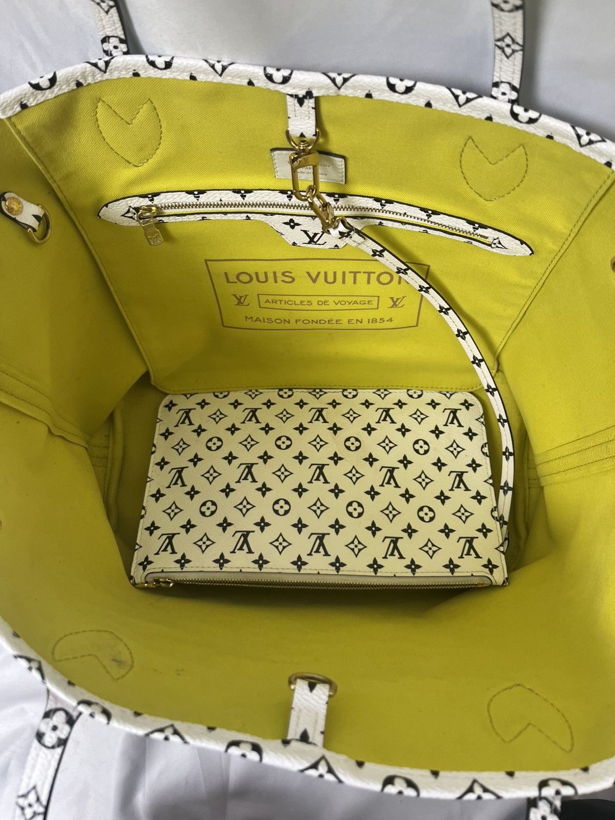 Louis Vuitton Louis Vuitton Monogram (With Pouch) Yellow Lining (PreOwned) Size ONE SIZE - 5 Thumbnail