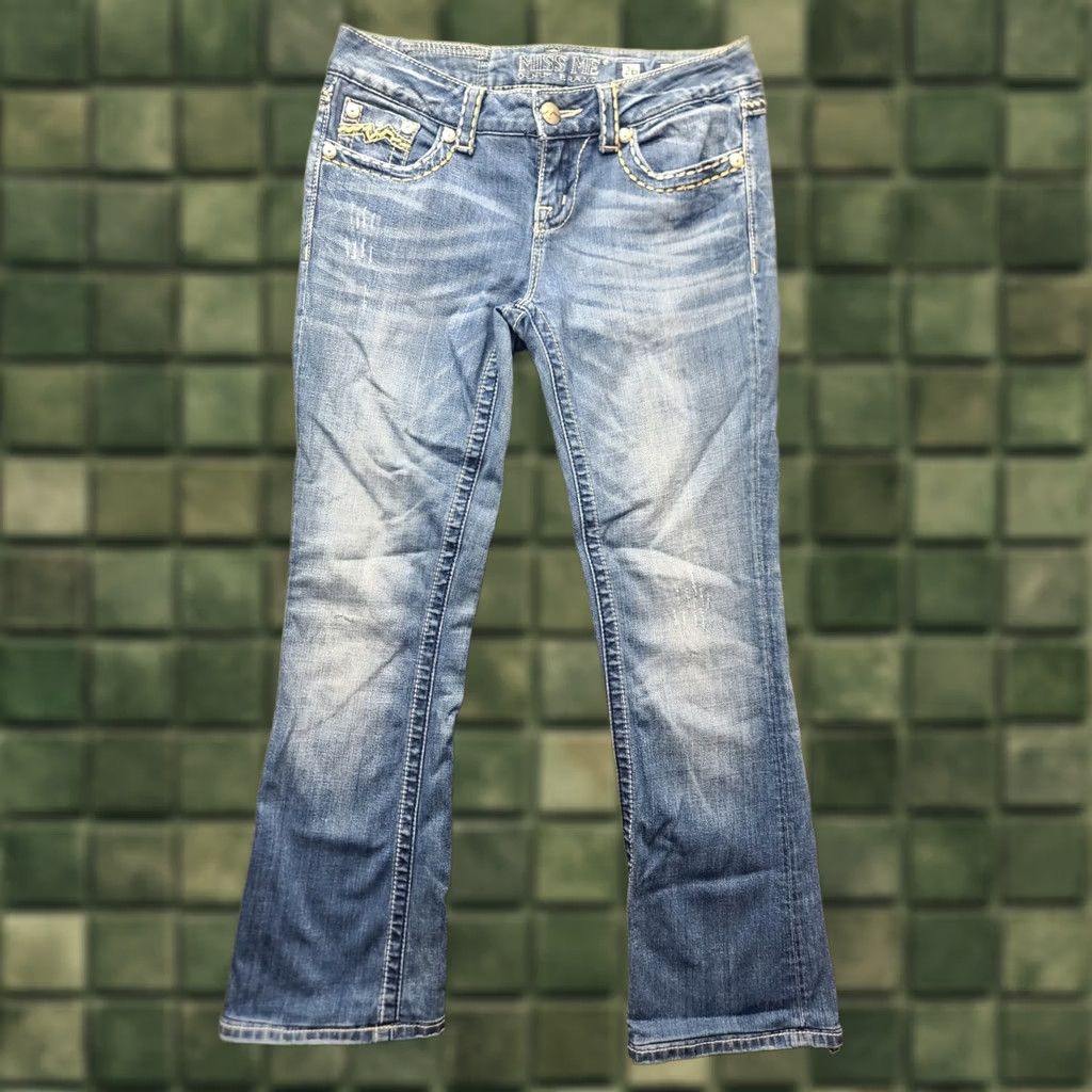 Miss Me Miss Me Jeans Womens Regular Fit Bootcut 26x28 Mid Rise Distressed Velvety Blue Denim Stretch Size 26" / US 2 / IT 38 - 1 Thumbnail