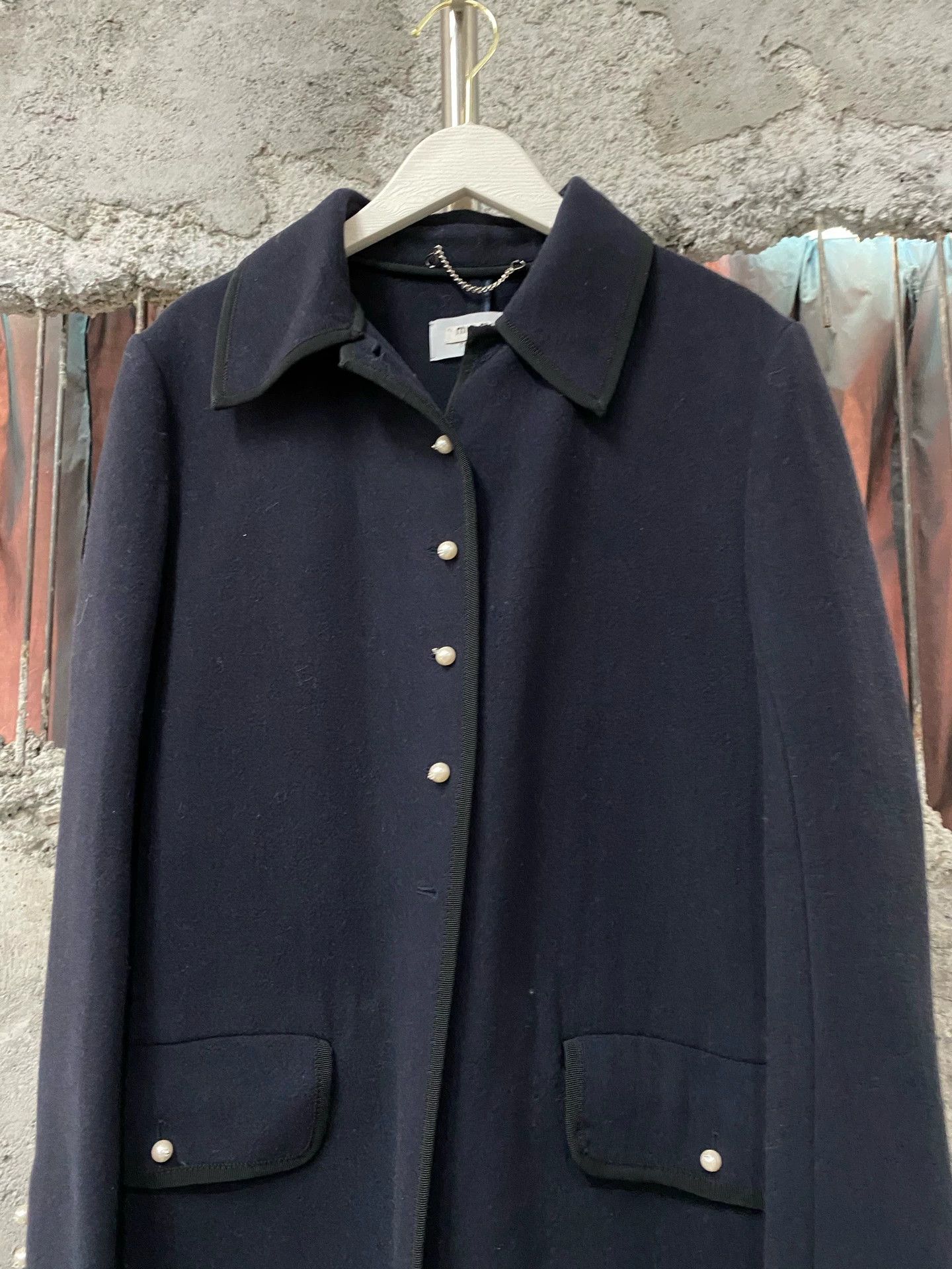 Miu Miu MIU MIU Women's Pearl Button Coat 40 Size M / US 6-8 / IT 42-44 - 3 Thumbnail