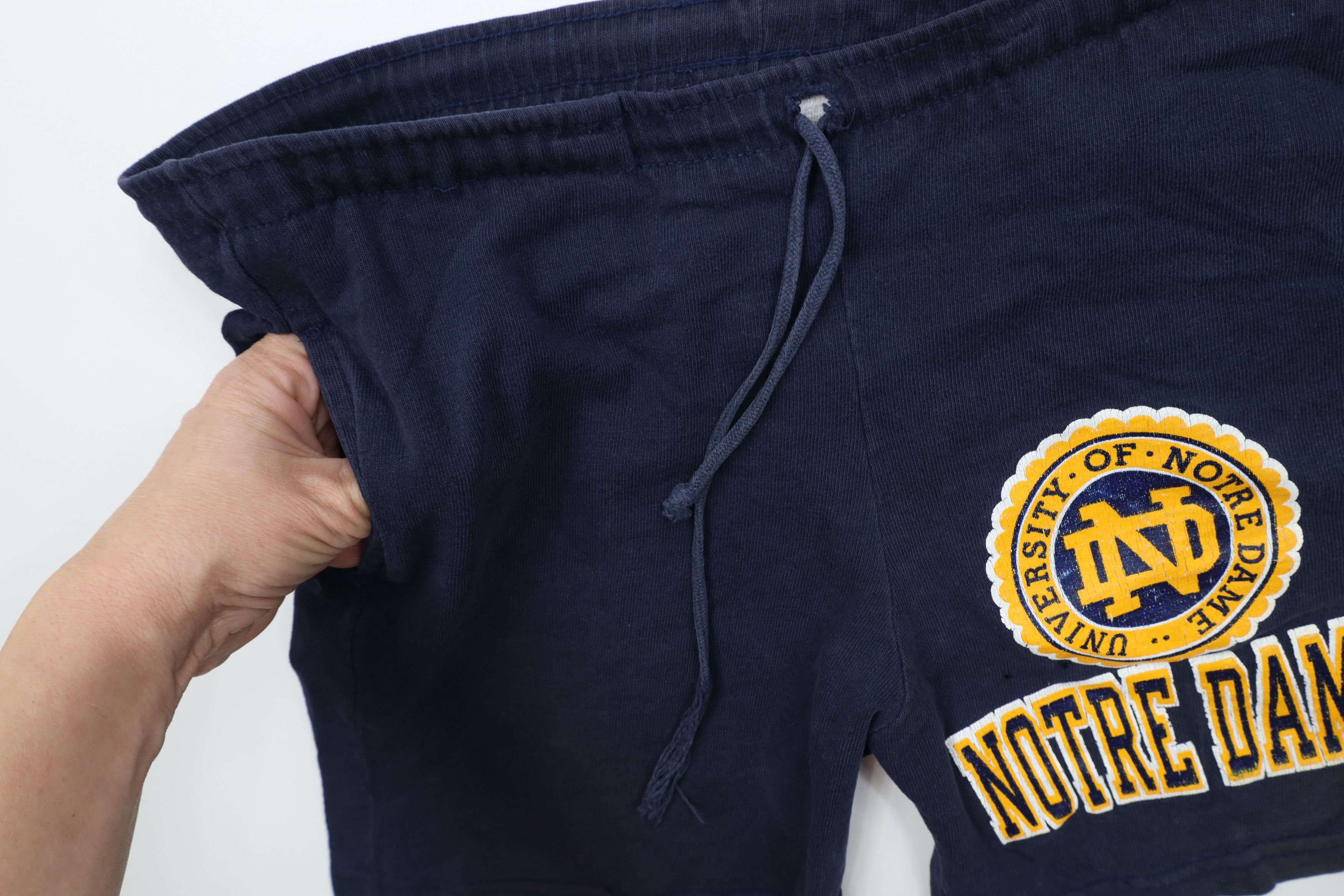 Champion Vintage 90s Champion Dame University Above Knee Shorts USA Size US 32 / EU 48 - 9 Thumbnail