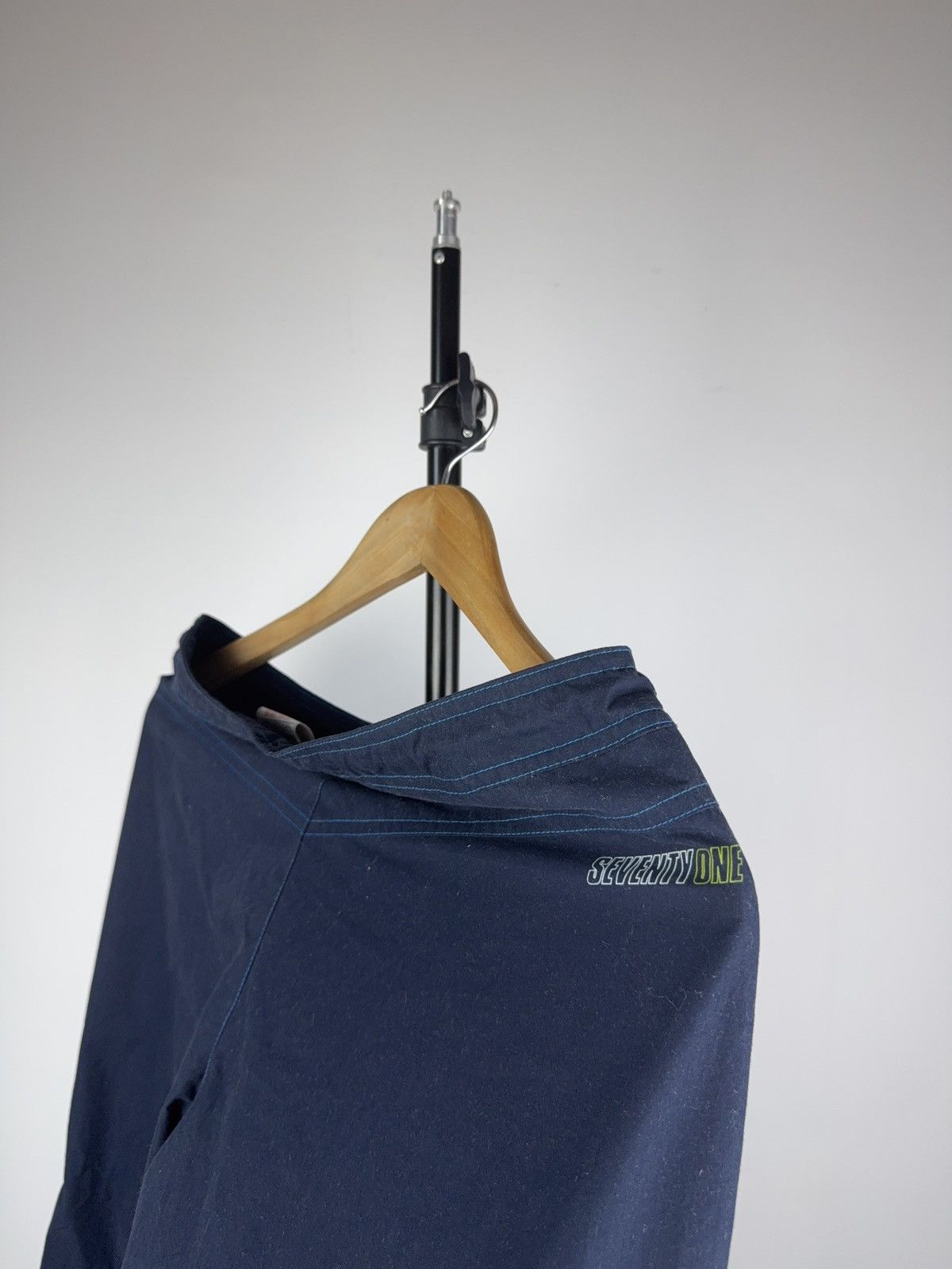 Nike Vintage Dead stock Retro Nike 00s Capri women’s 10 / S size Size 28" / US 6 / IT 42 - 11 Thumbnail