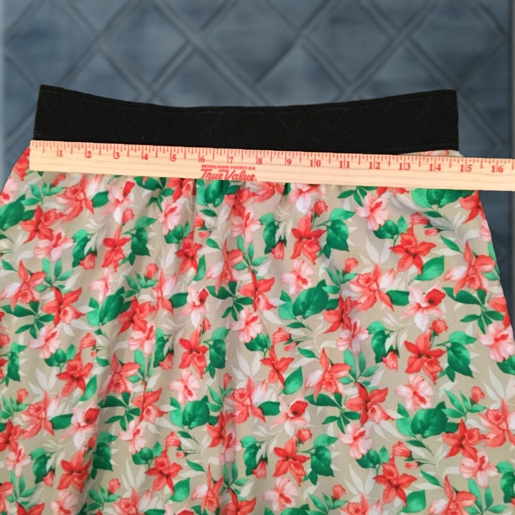 Vintage LuLaRoe Maxi Skirt Medium Pink Floral Long Lined Pull On Size 32" / US 10 / IT 46 - 1 Thumbnail