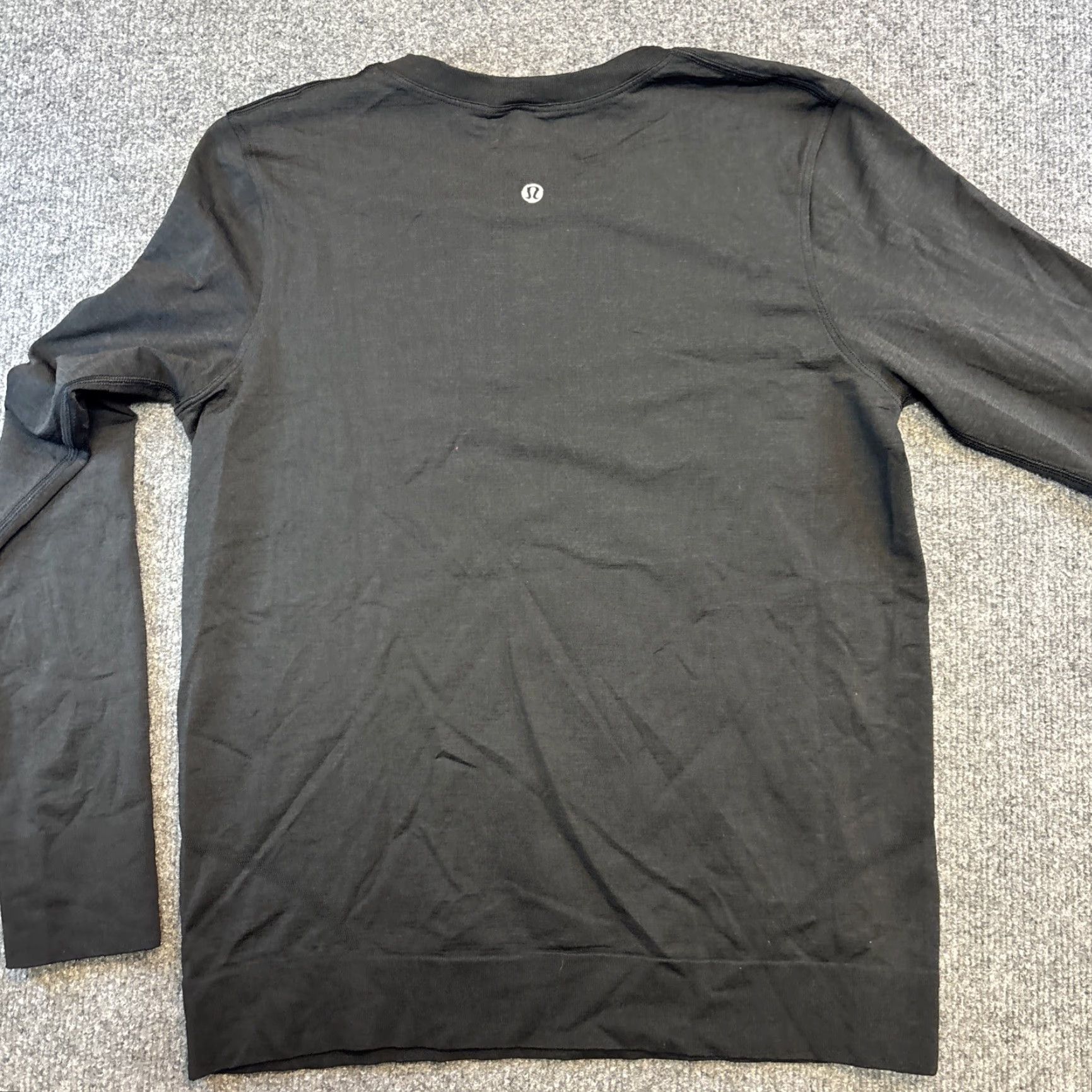 Lululemon Lululemon Thermal Stretch Shirt Mens Black Long Sleeve Crew Neck Athletic EUC T-Shirt Stretch M Regular Size US M / EU 48-50 / 2 - 5 Thumbnail