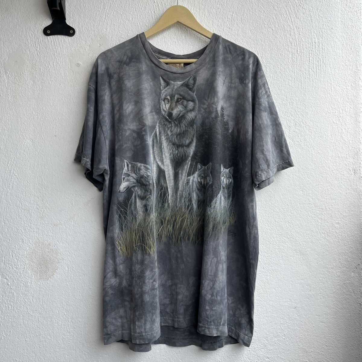 The Mountain Vintage The Mountain Jeremy Paul Overprint Fox TShirt Size US XL / EU 56 / 4 - 1 Thumbnail