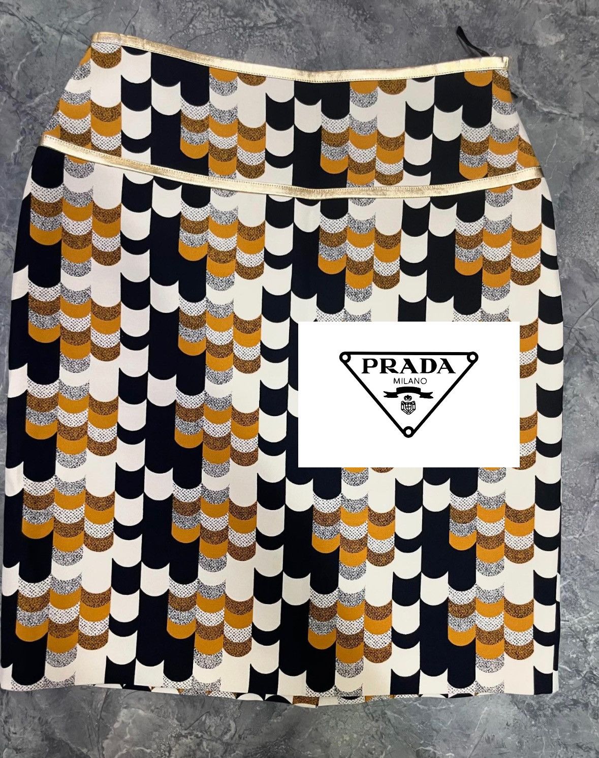 Designer × Prada Prada skirt midi f2014 Size 32" / US 10 / IT 46 - 1 Thumbnail