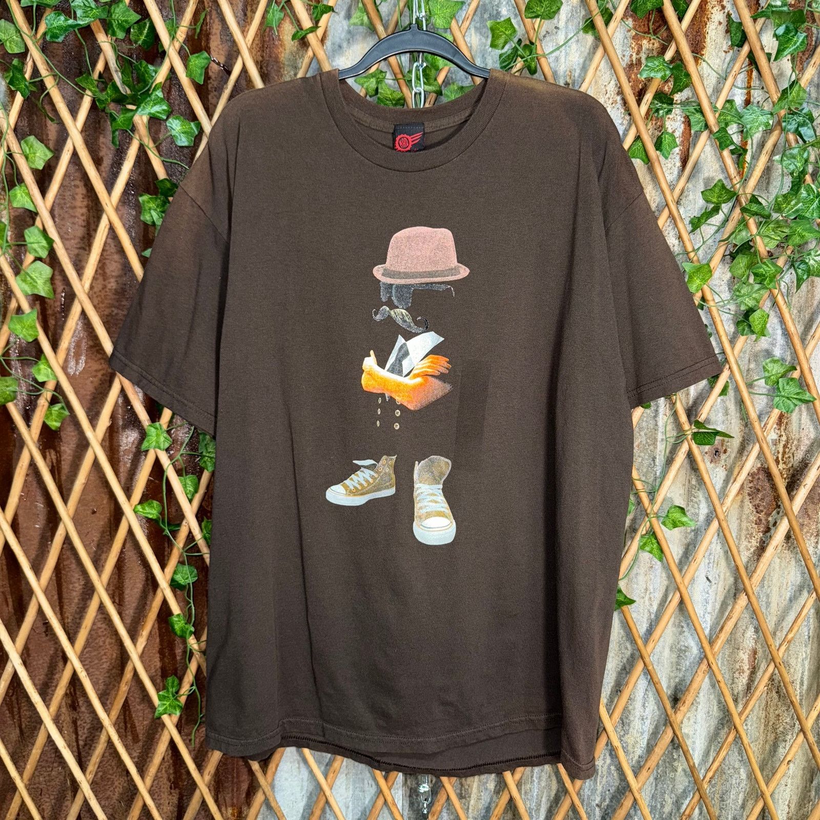 Mad Engine Vintage Y2K mad engine invisible man bowling character shirt Size US XL / EU 56 / 4 - 1 Thumbnail