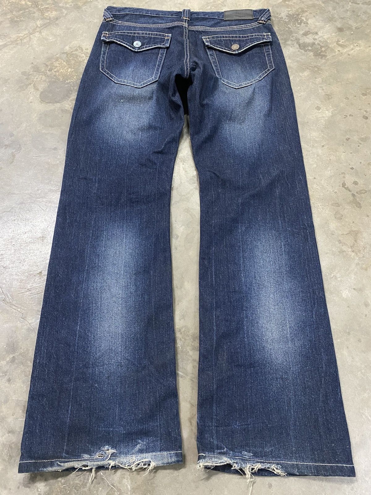 If Six Was Nine × Tornado Mart × Uniqlo Japan Uniqlo Jeans Regular Fit Bootcut Flared @266 Size US 32 / EU 48 - 1 Thumbnail