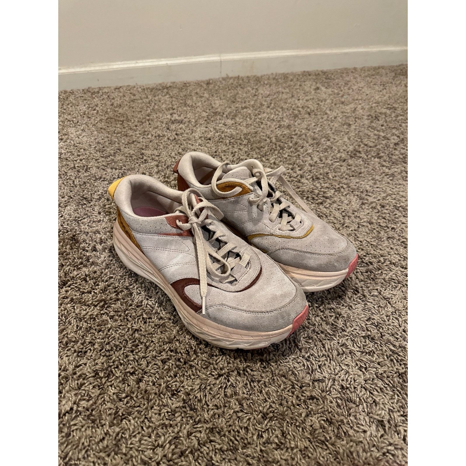 Hoka Hoka Bondi suede 10.5 men’s Size US 10.5 / EU 43-44 - 2 Thumbnail