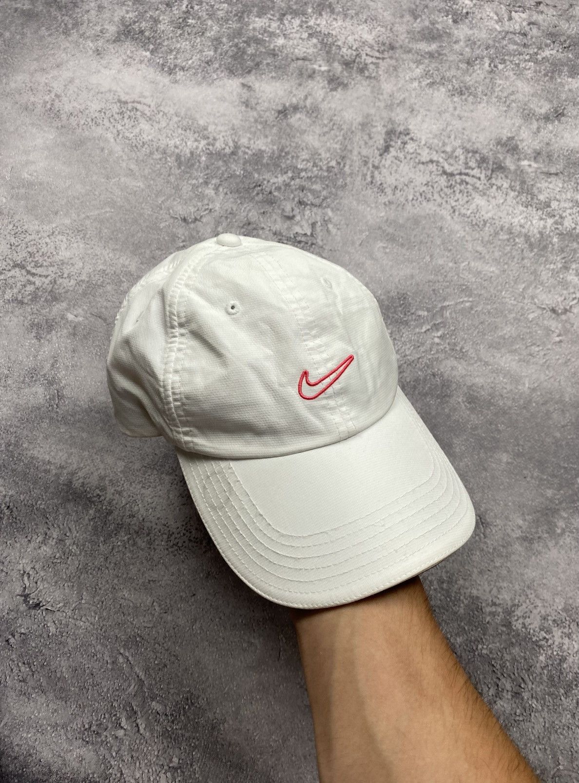 Nike Vintage Nike Golf Cap Hat Pink Embroidered Swoosh Y2K Logo Size ONE SIZE - 1 Thumbnail
