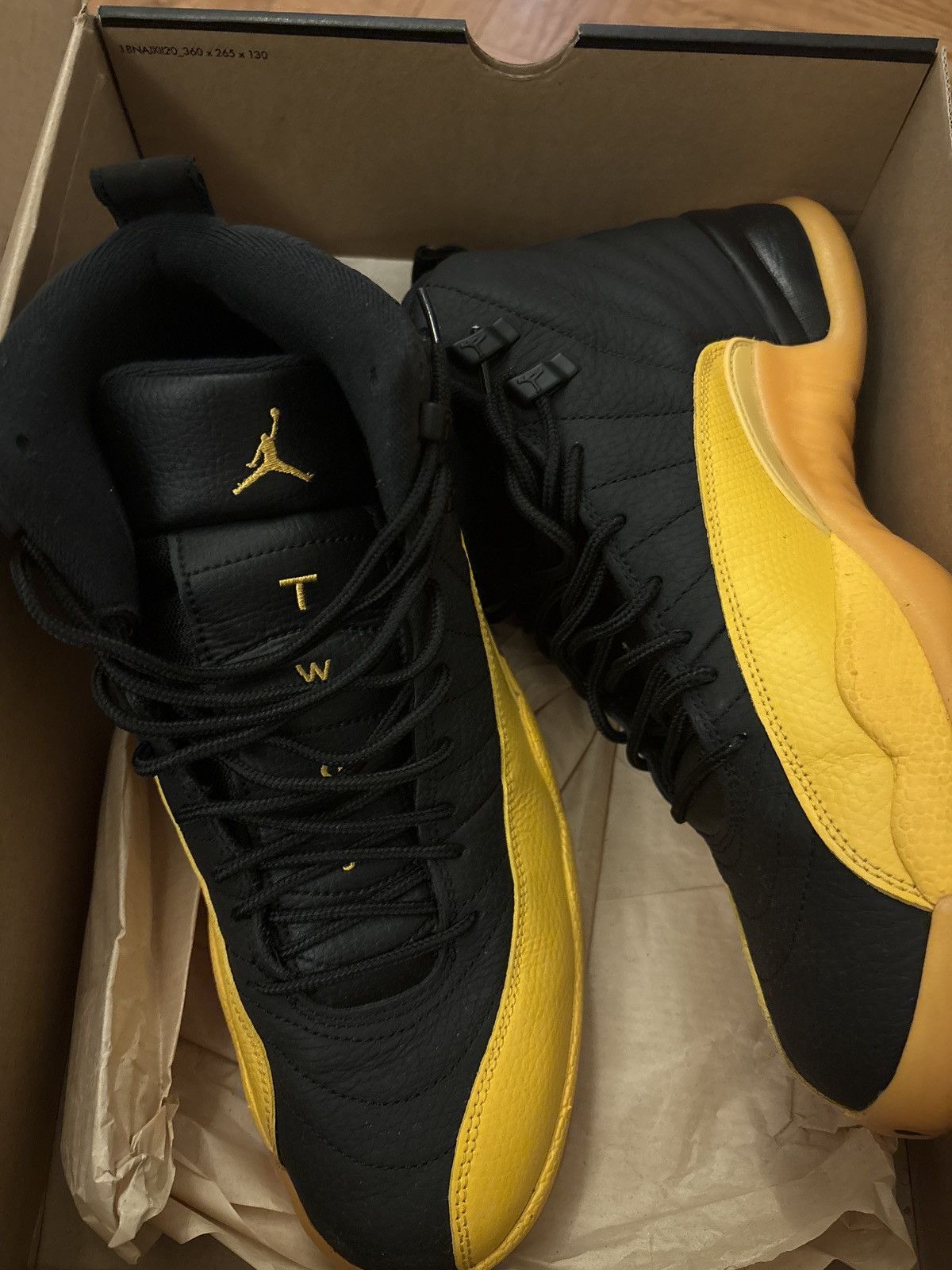 Jordan Brand Air jordan 12 retro Size US 10.5 / EU 43-44 - 1 Thumbnail