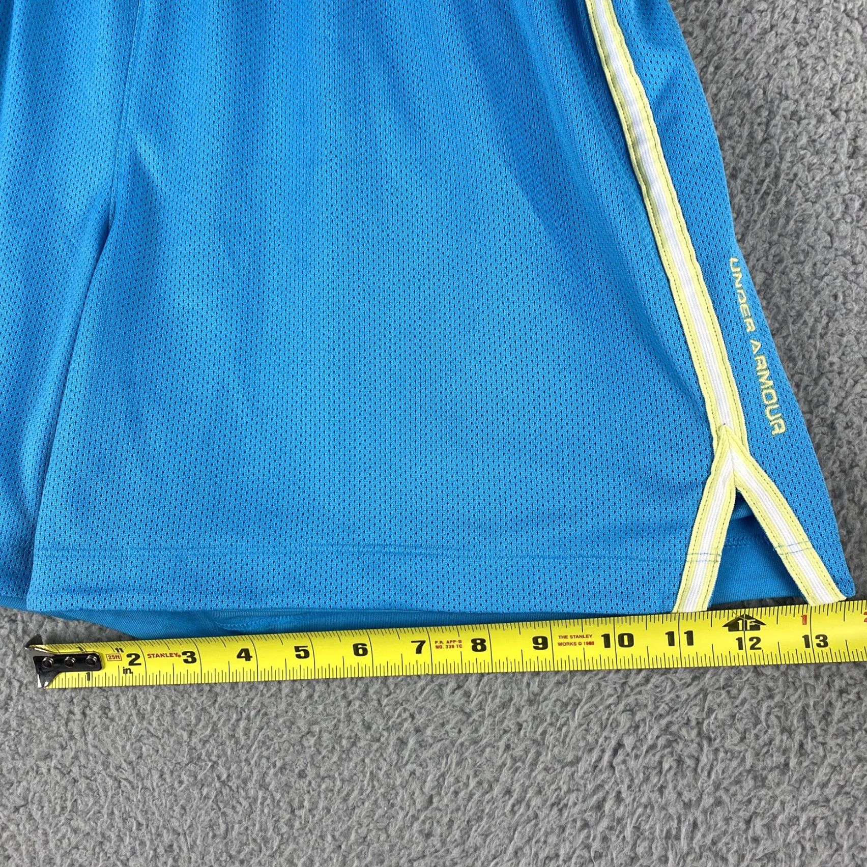 Under Armour Under Armour Women Gym Active Running Shorts Size Large L Blue / 48-24 Elastic Waist Athletic Polyester Blend Size 36" / US 14 / IT 50 - 7 Thumbnail